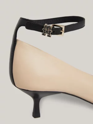 Sapatos de salto baixo de couro com bico fino