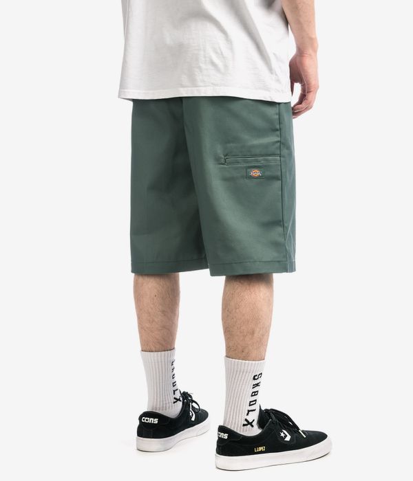 Dickies 13IN Multi Pocket Workshort Reycled Shorts (dark forest)