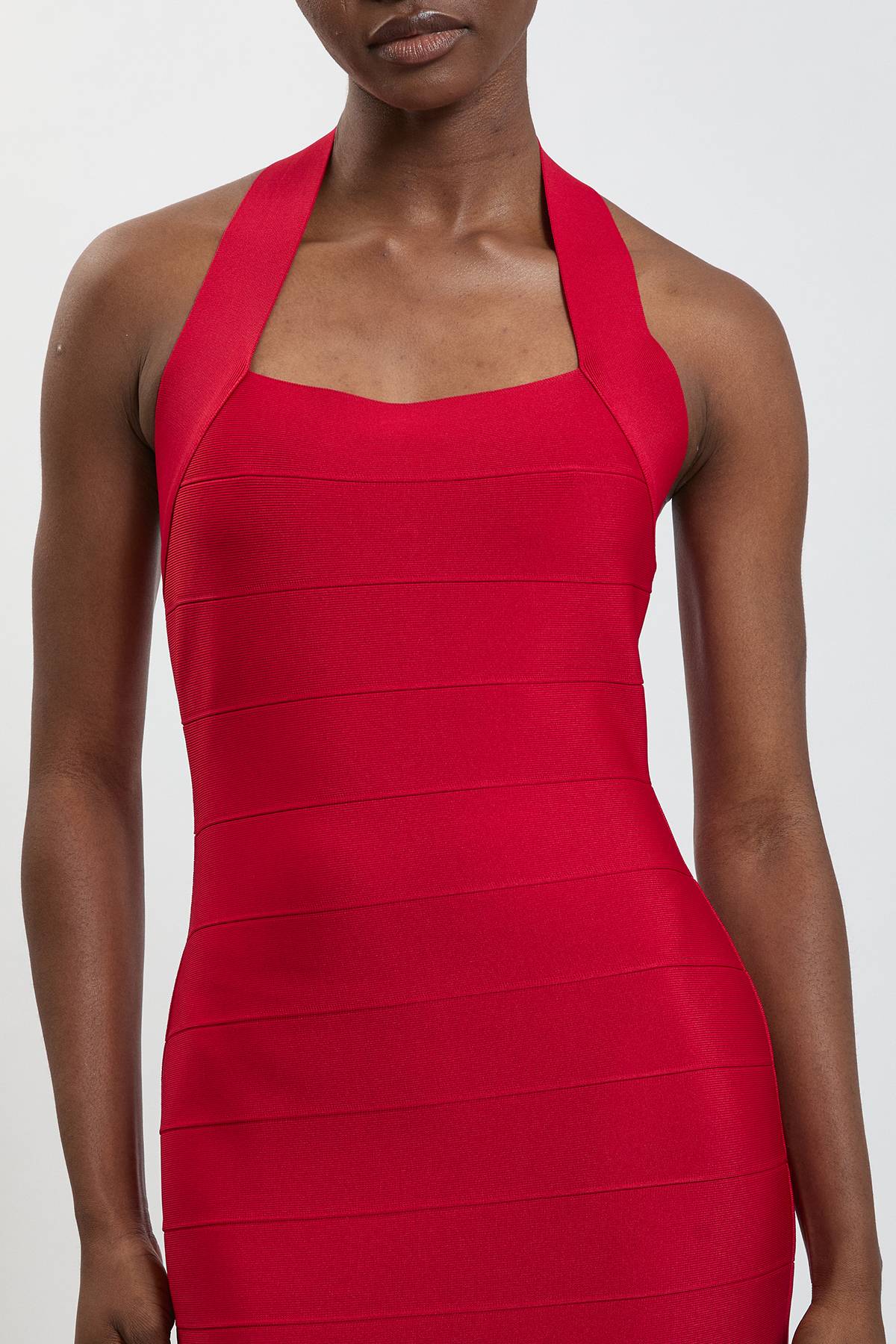 KarenMillen Robe Midi Moulante En Maille Bandage À Col Licou Avec Franges