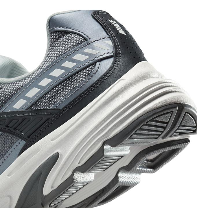 Nike Initiator IB3083 ANTHRACITE-MTLC-COOL-GREY-SMOK