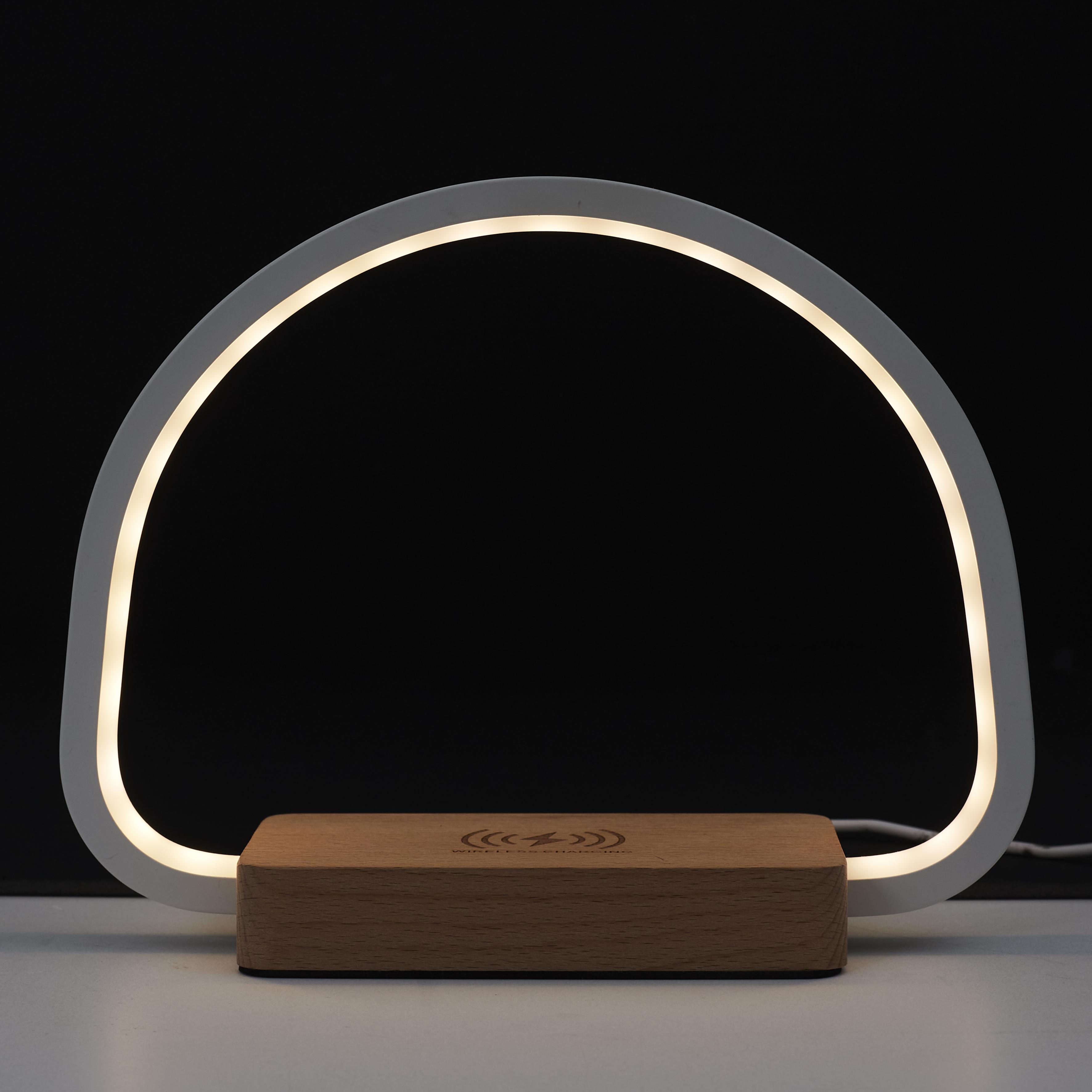 LAMPE LED CHARGEUR INDUCTION