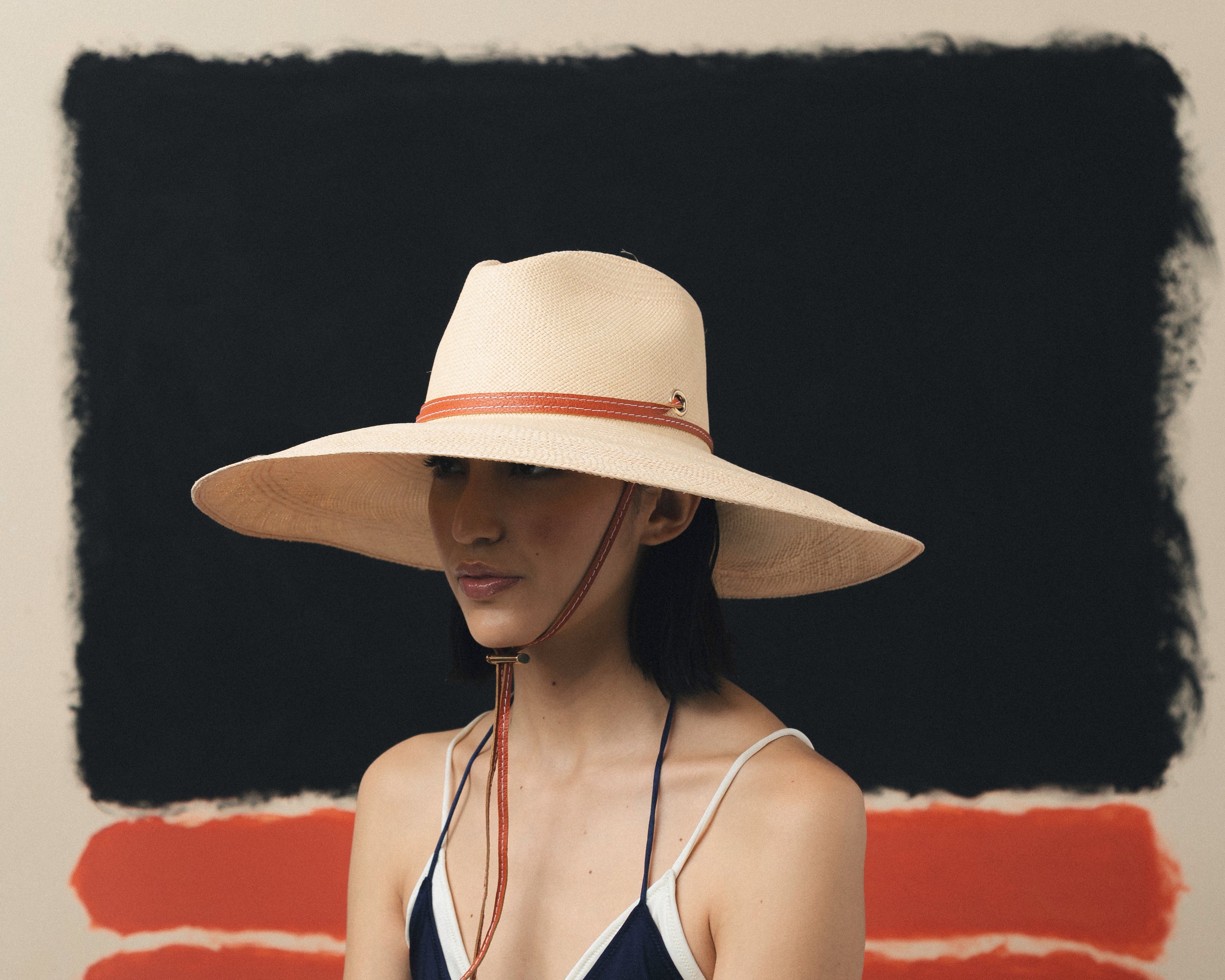 Chapeau Aguacate à bords extra longs avec bandeau en cuir