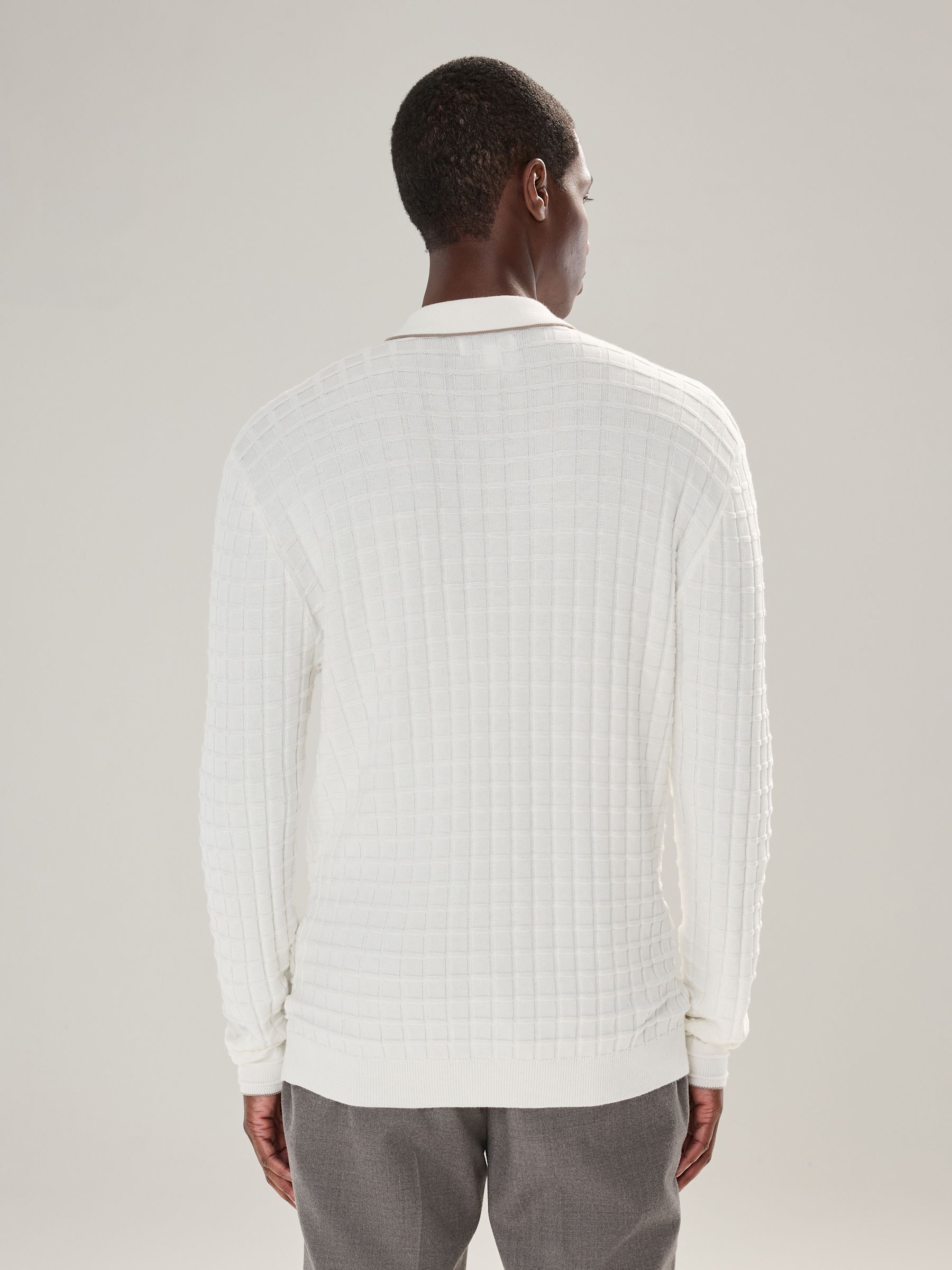 Ecru wit - Regular Fit gebreid poloshirt met lange mouwen, structuur en kwart ritssluiting