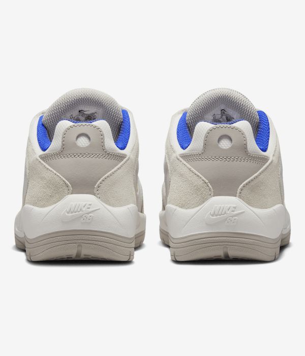 Nike SB Vertebrae Schuh (summit white cosmic clay)