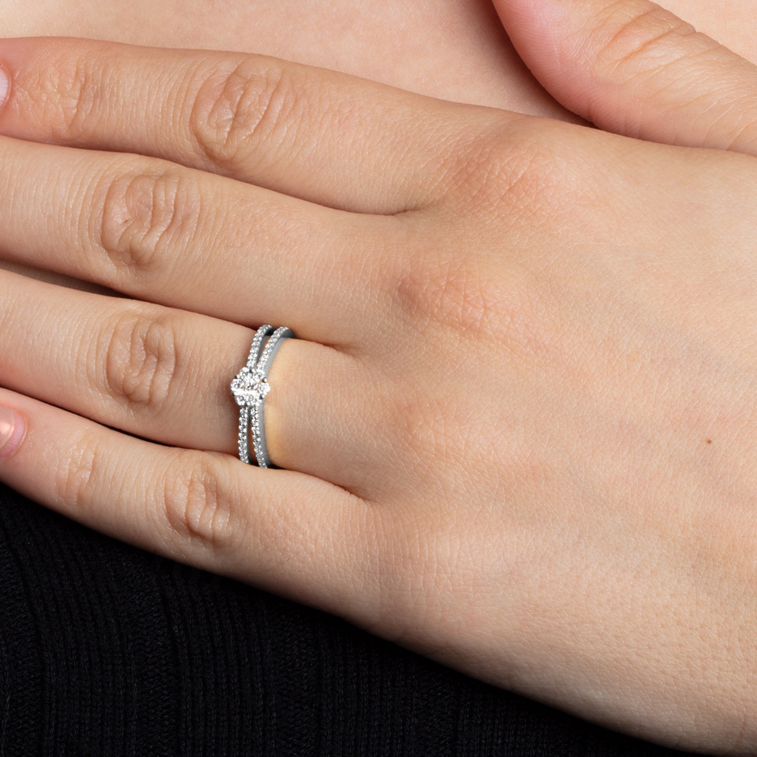Verlobungsring 750/18 K Weissgold mit Diamanten 0.42 ct H/si