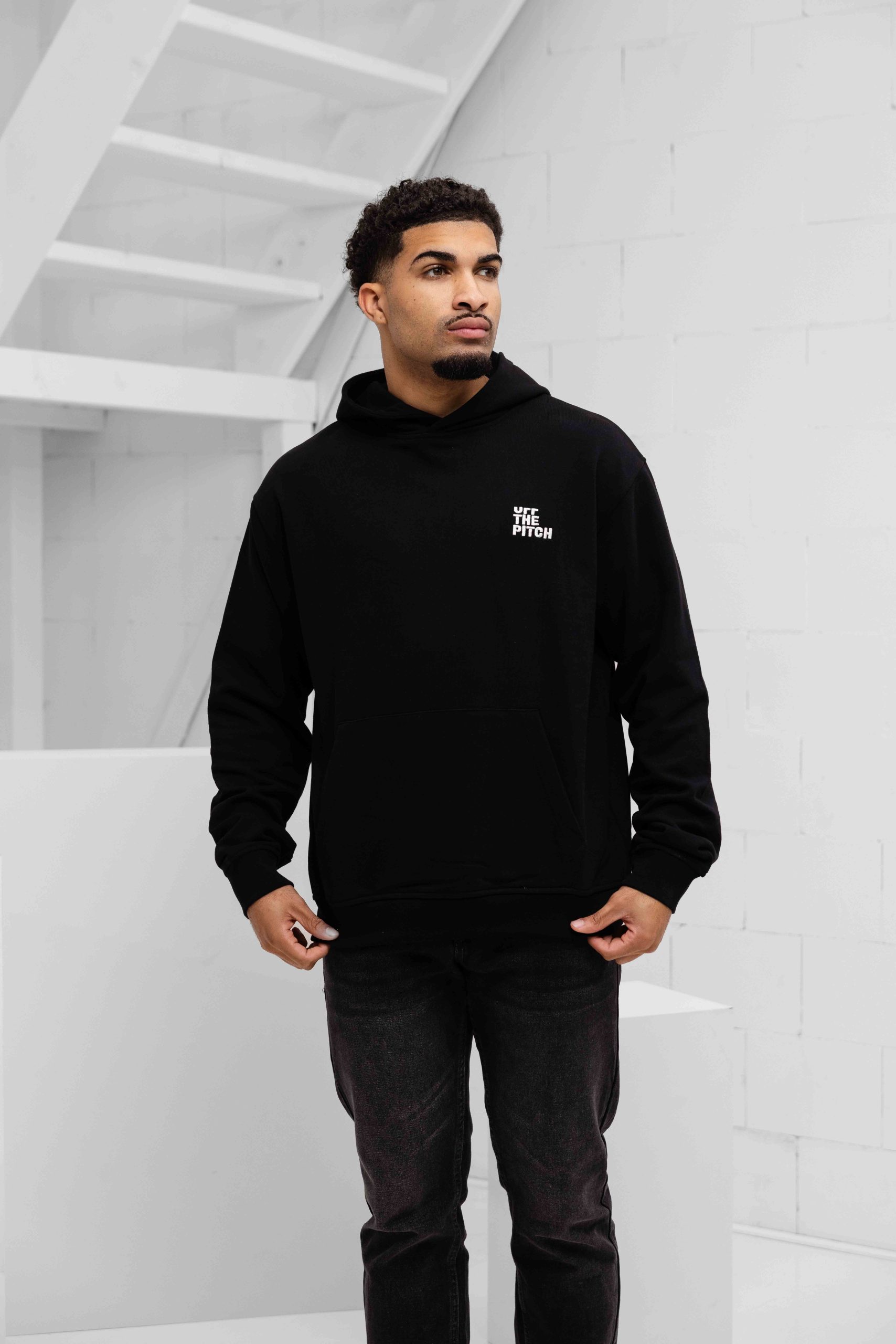 Off The Pitch Full Stop Hoodie Heren Zwart