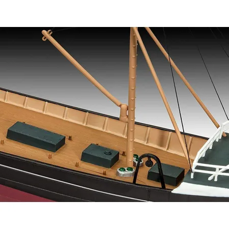Revell North Sea Trawler Maßstab 1:142