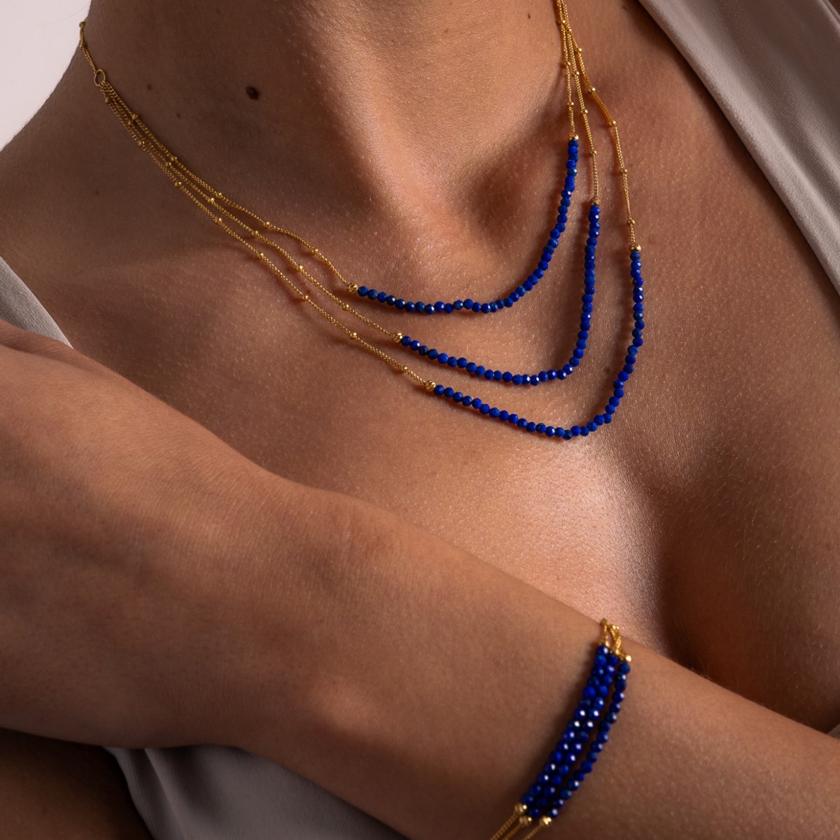Collier Argent Rhodié Trois Chaines Et Pierres Naturelles Spinelle Noires
