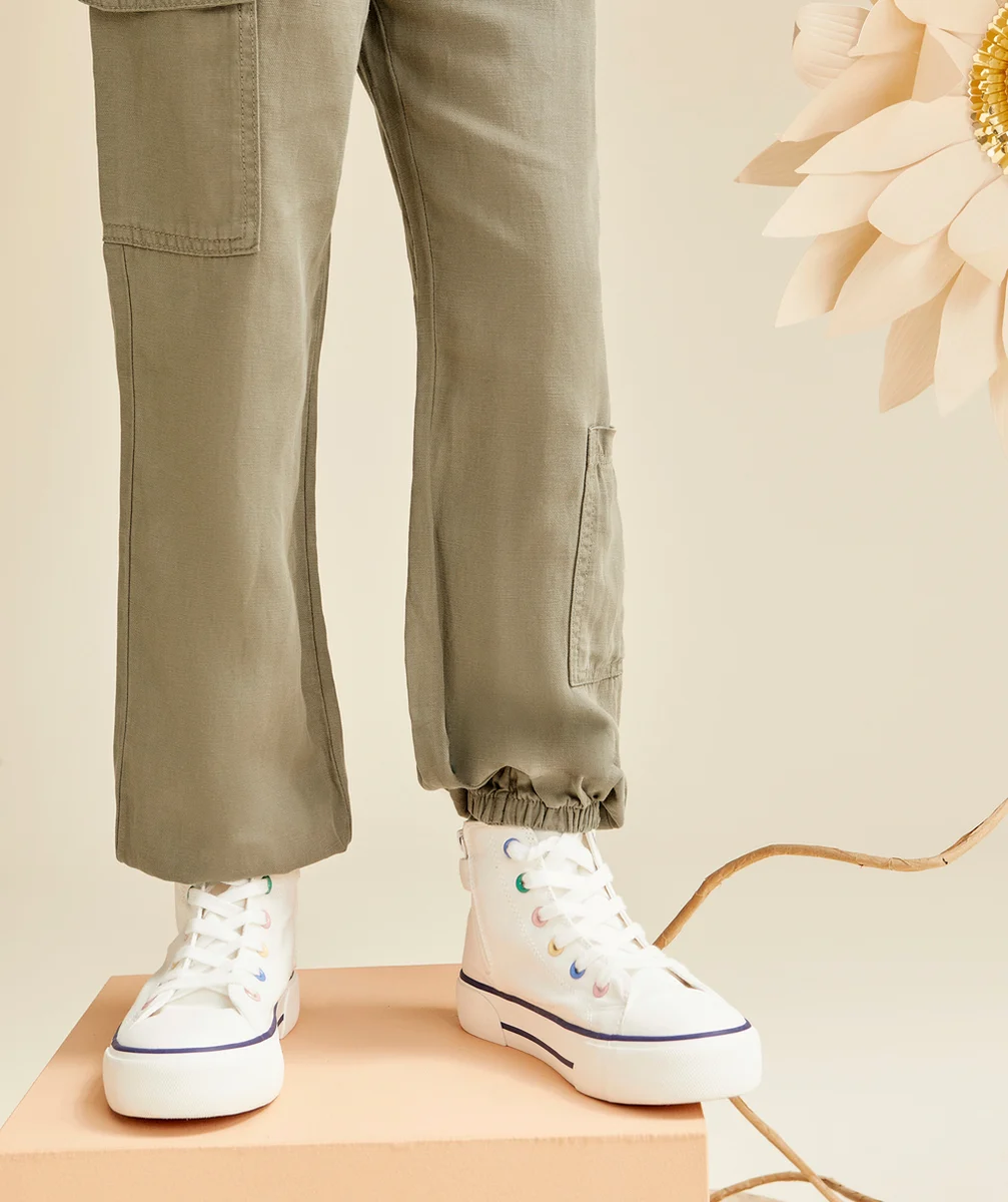 PANTALON FILLE EN VISCOSE RESPONSABLE KAKI AVEC CEINTURE