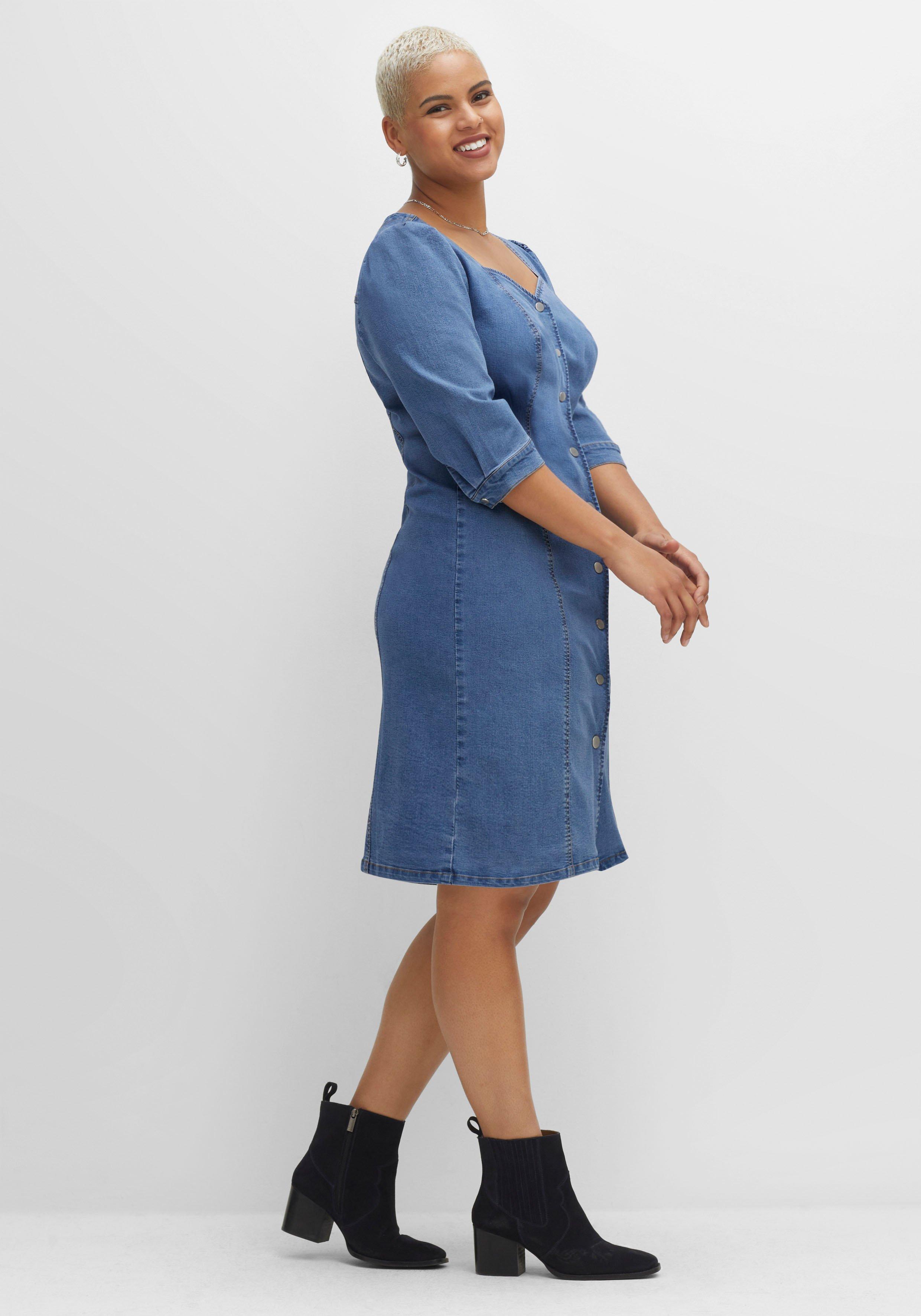 Figurbetontes Jeanskleid mit Druckknopfleiste