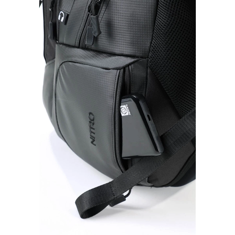 Nitro Stash - Laptoprucksack 49 cm 15 tough black