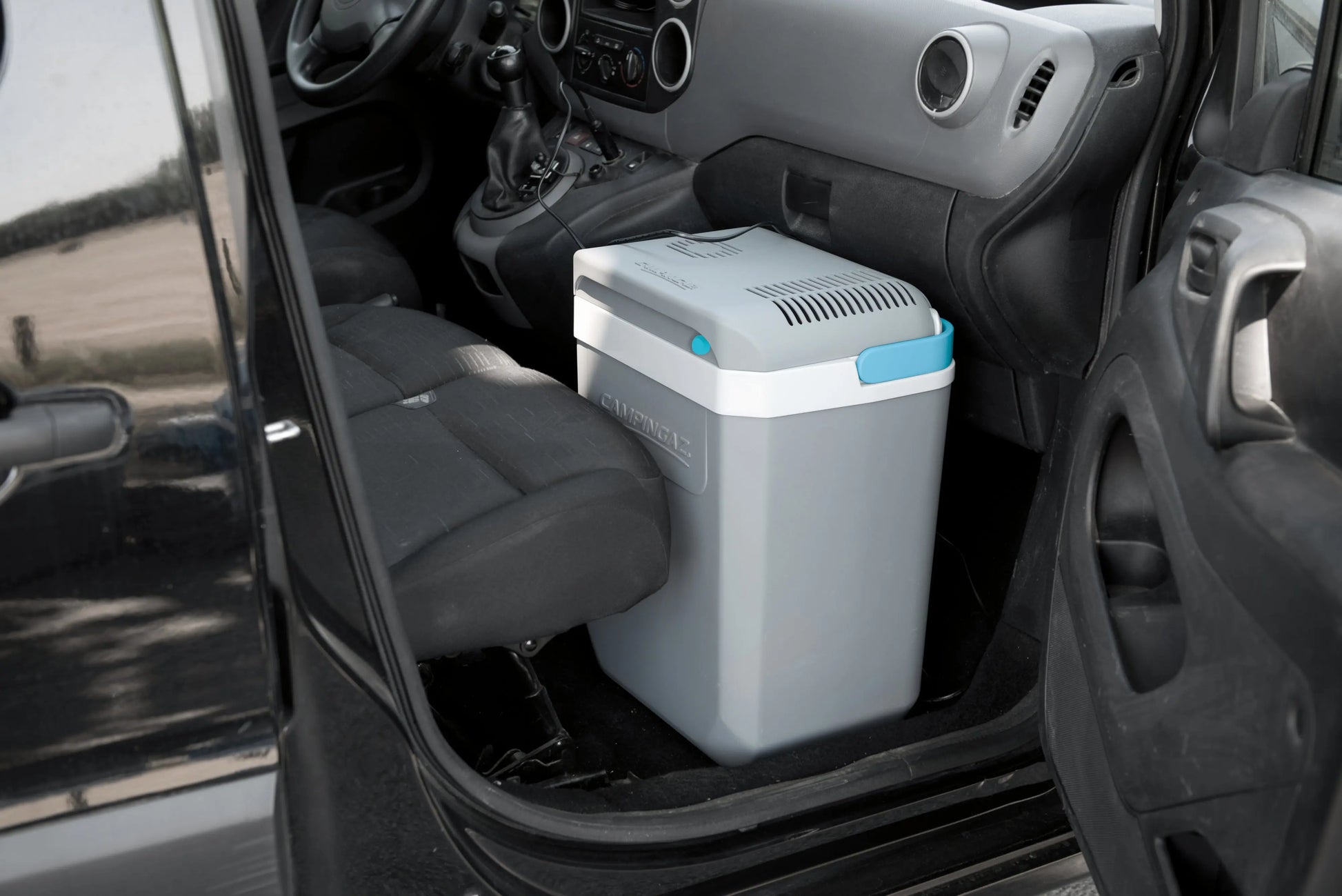Powerbox Plus 28L 12/230V thermoelektrische Kühlbox