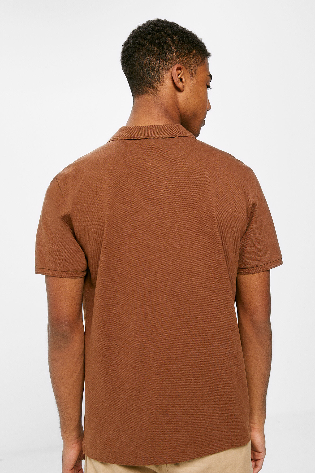 Polo piqué slim fit - marrom médio