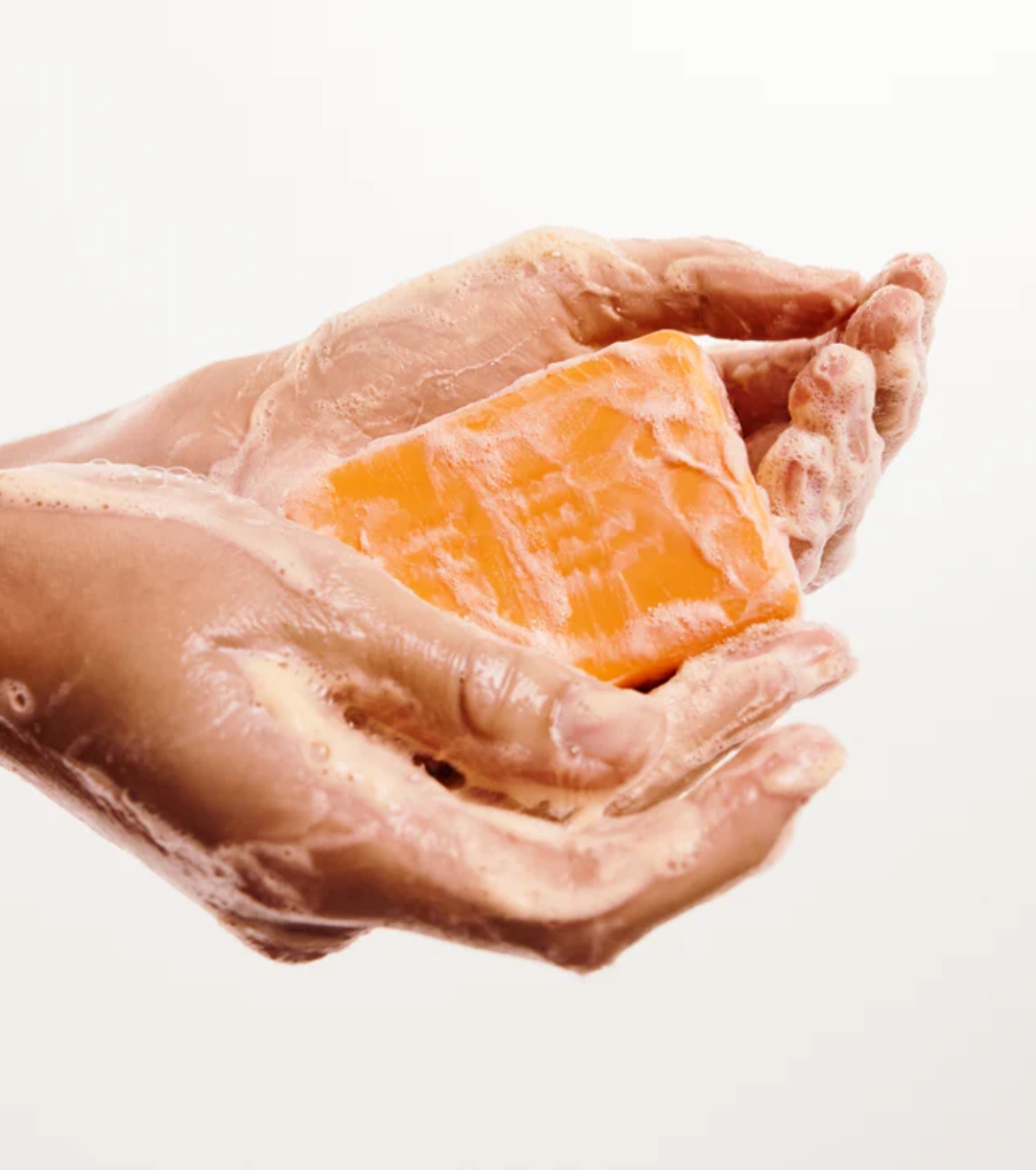 Carbon Theory - *SupaVIT-C* - Sabonete facial com vitamina C e cafeína