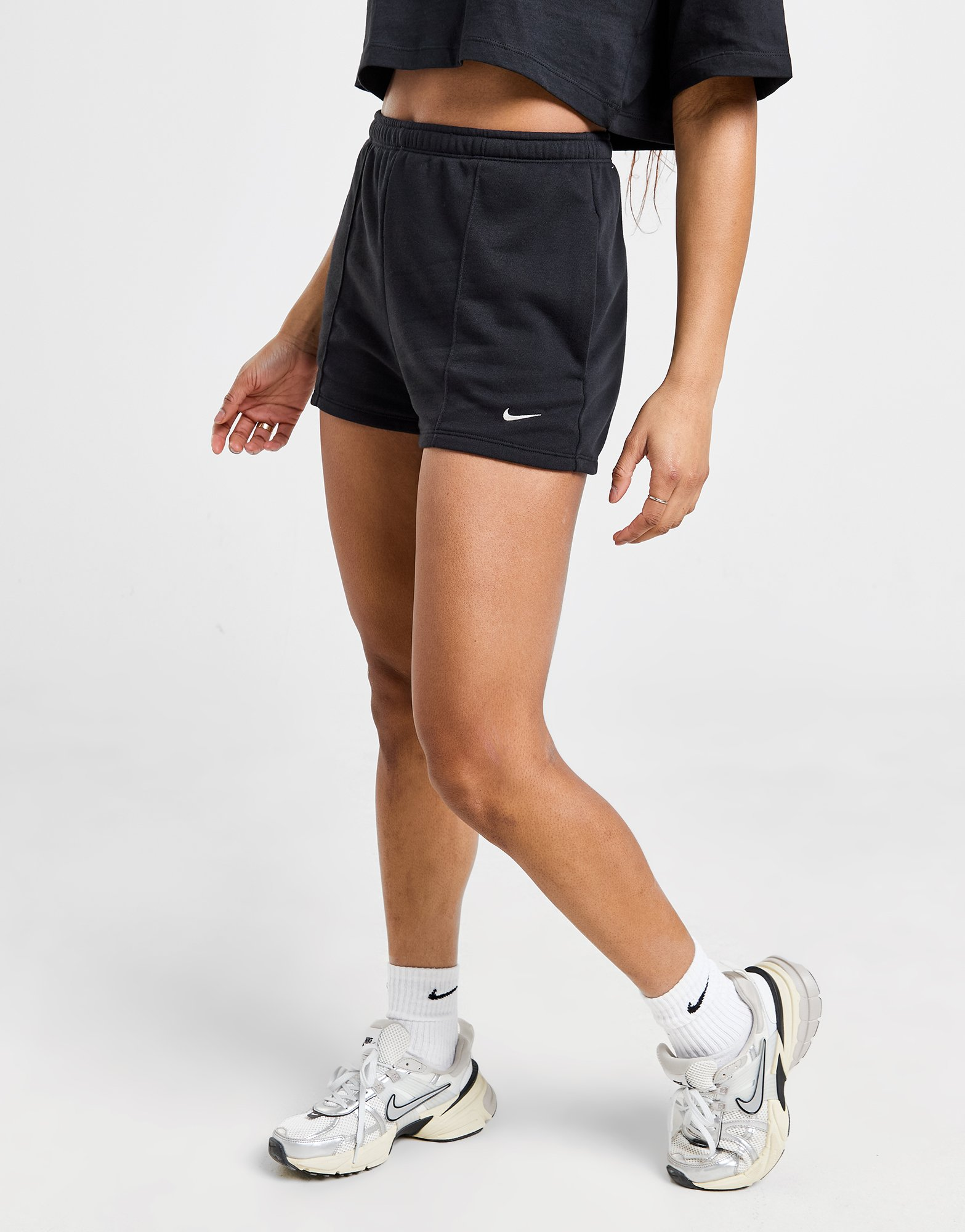 Nike Essential Sportswear Chill French Terry Shorts