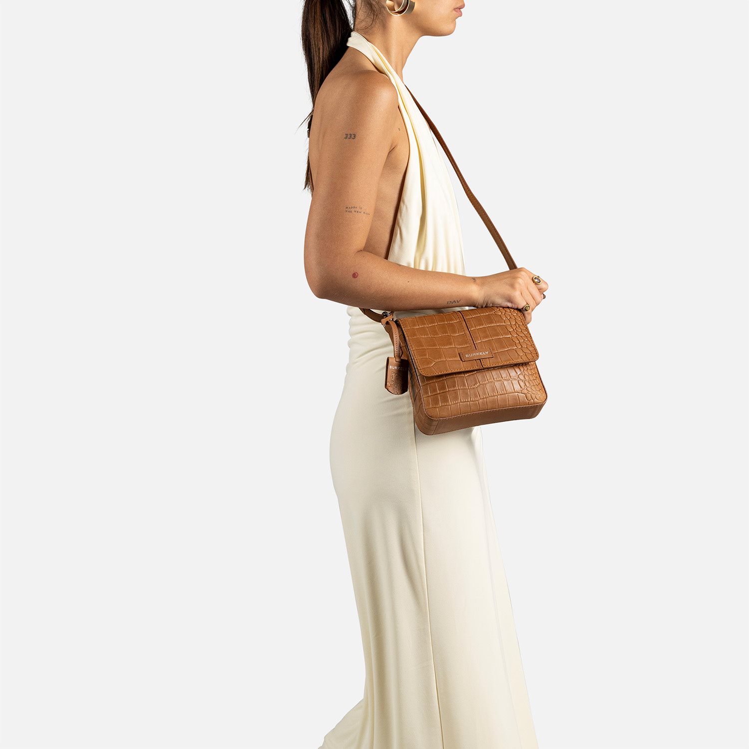 Burkely Cool Colbie Crossbody Bag cognac