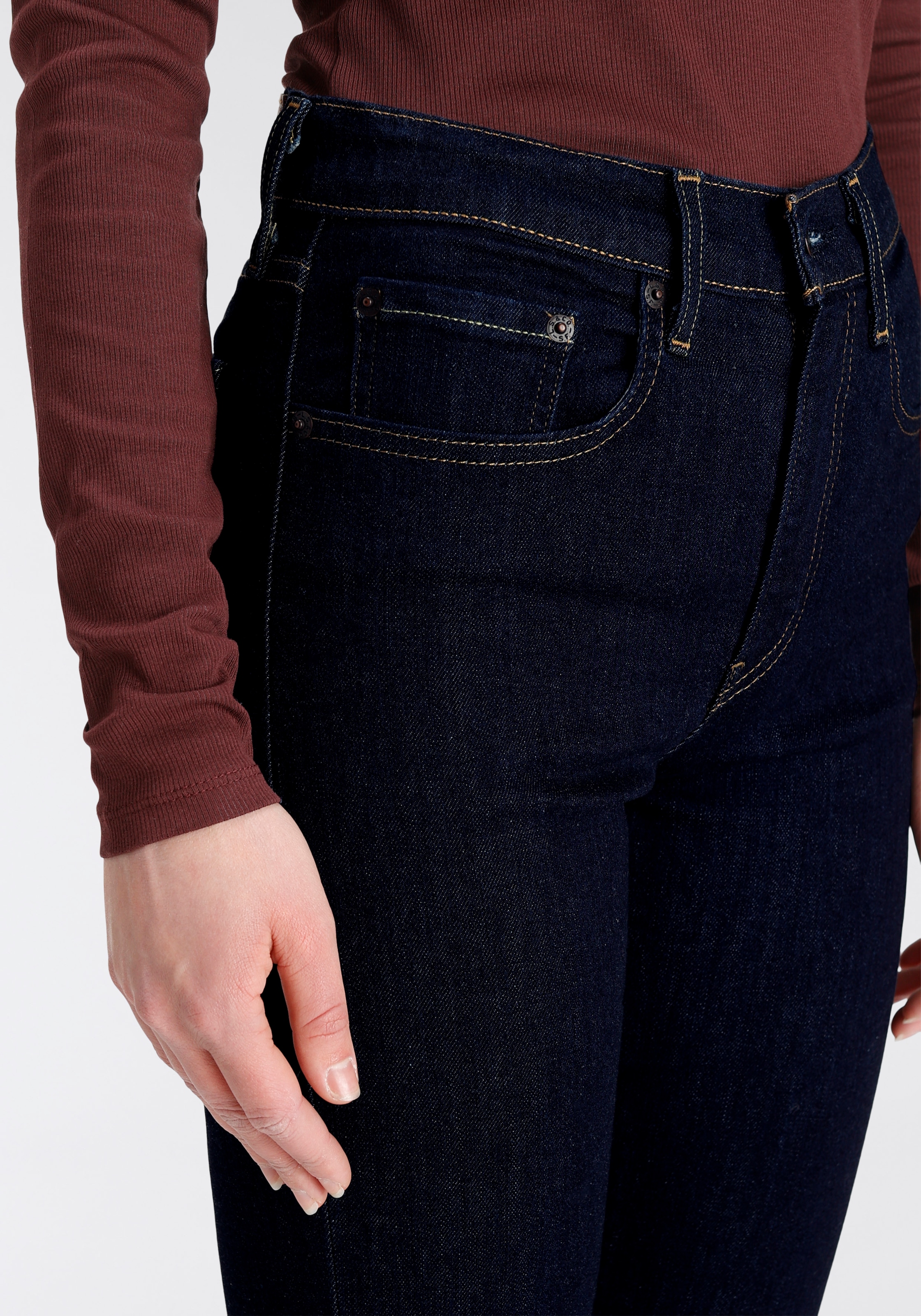 Levi's® Straight-Jeans »724 High Rise Straight«