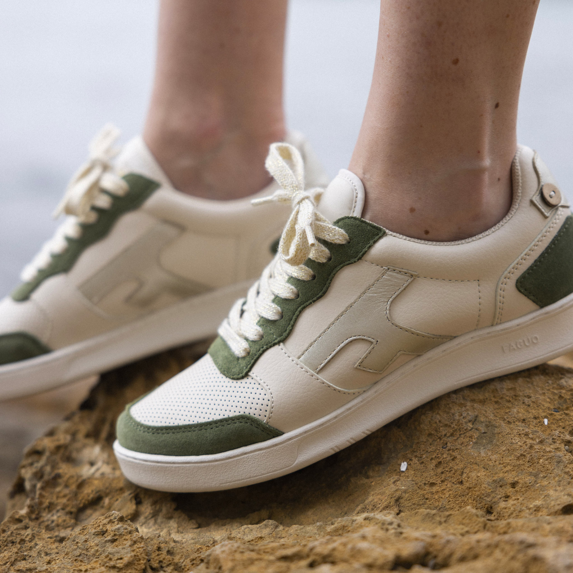 Baskets écrue & kaki cuir et suède - modèle Hazel