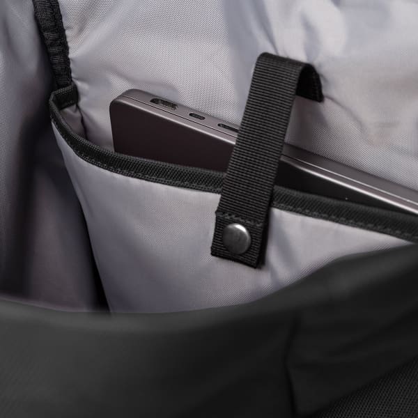 Sac à dos lifestyle SANDQVIST ICON ROLLTOP BACKPACK L BLACK/ BLACK WITH BLACK LEATHER