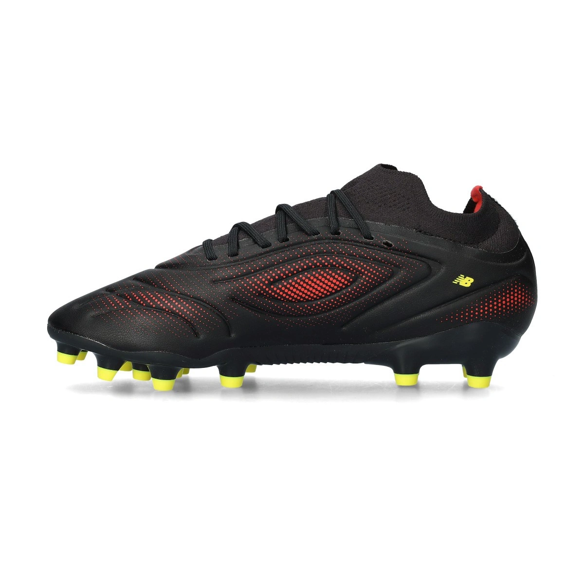 Chuteira New Balance Tekela Team MG Mulher