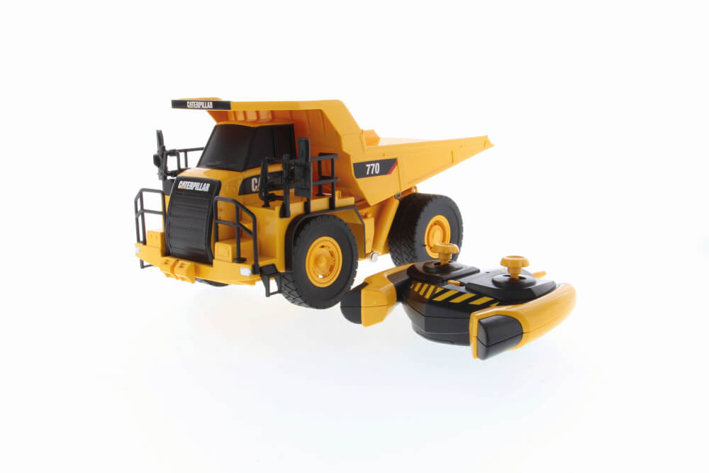 CARRERA RC CAT CARRERA RC  1:35 RC CAT 770 Mining Truck (B/O)