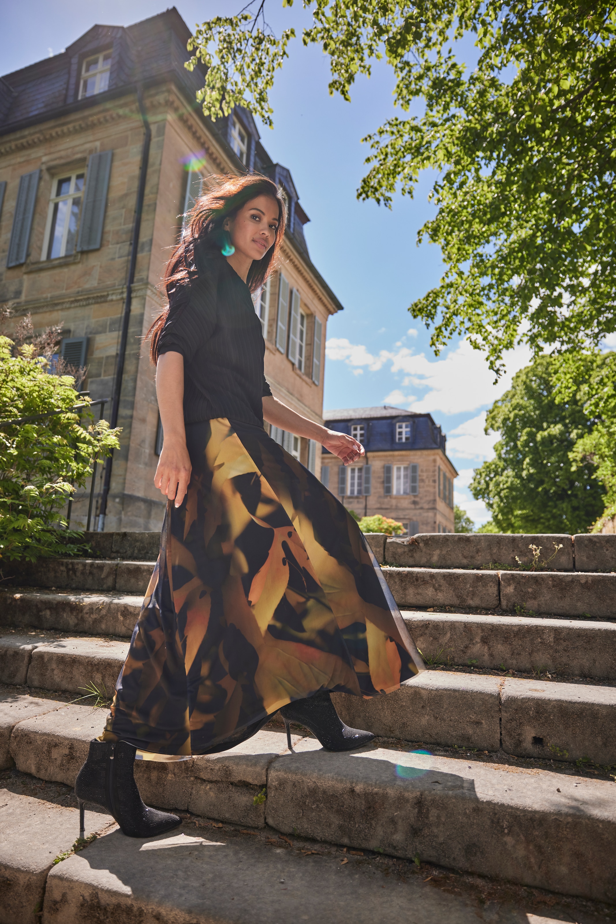 Aniston SELECTED Maxirock , mit farbharmonischen Batikdruckdessin - NEUE KOLLEKTION