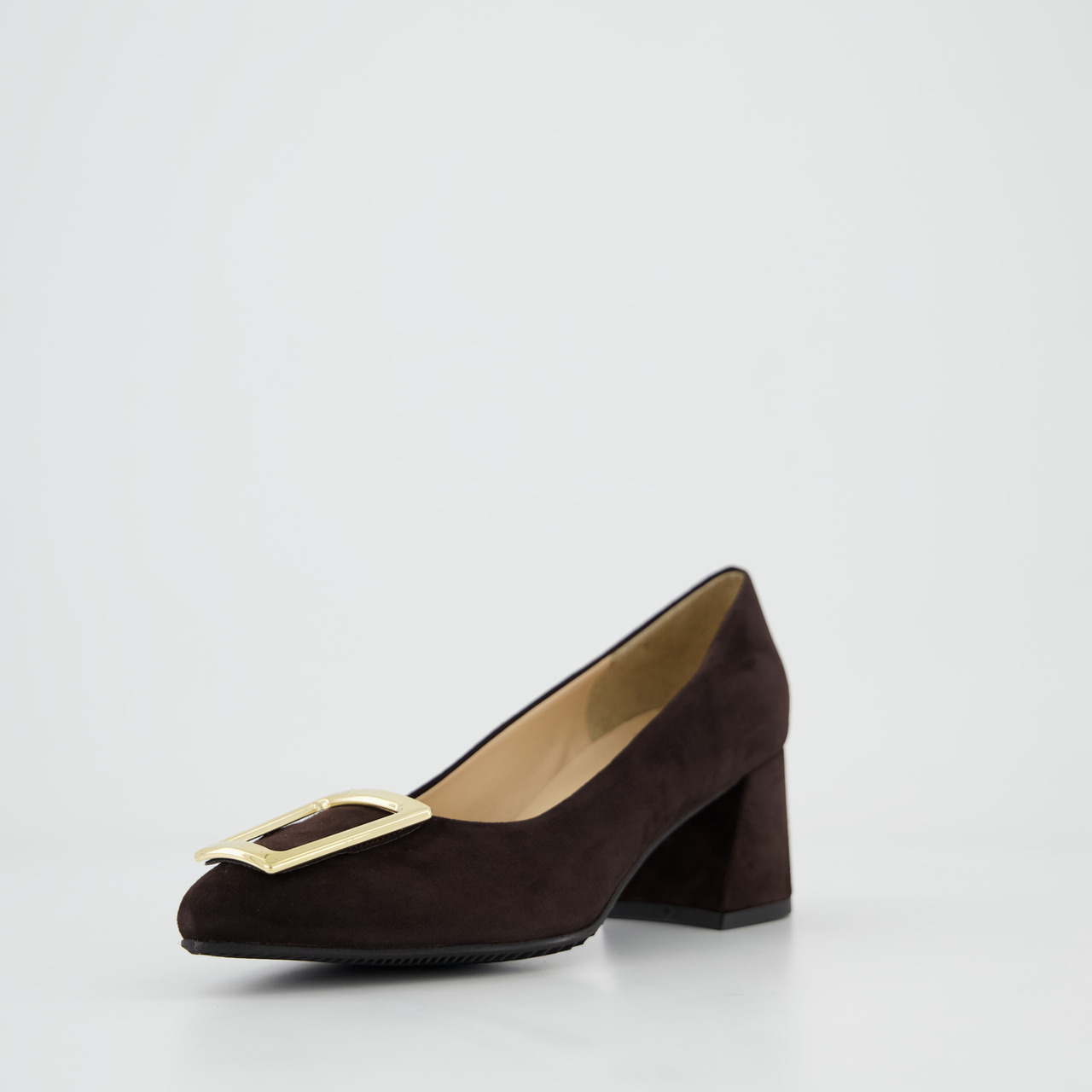 Brunate Pumps