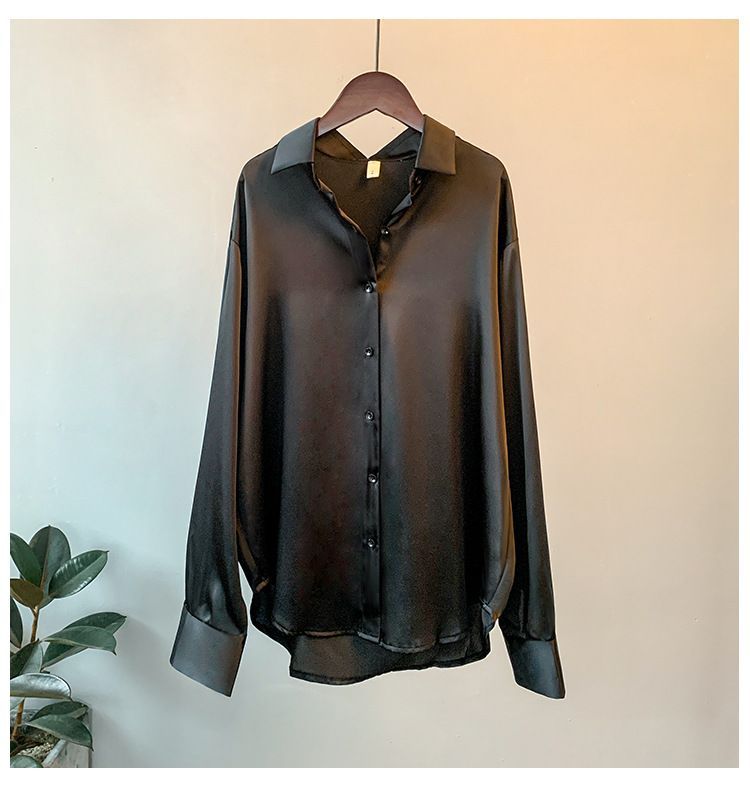 Frigga - Satijnen blouse met lange mouwen