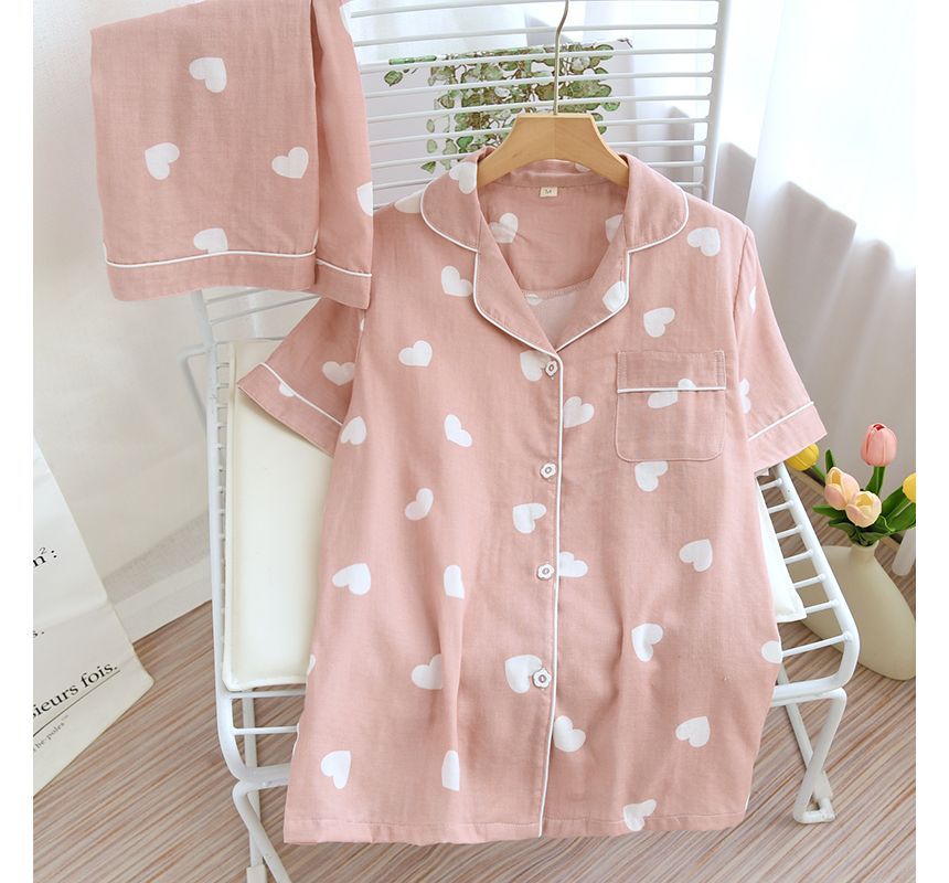 MelMount - Pyjamaset: shirt met korte mouwen en hartjesprint + korte broek