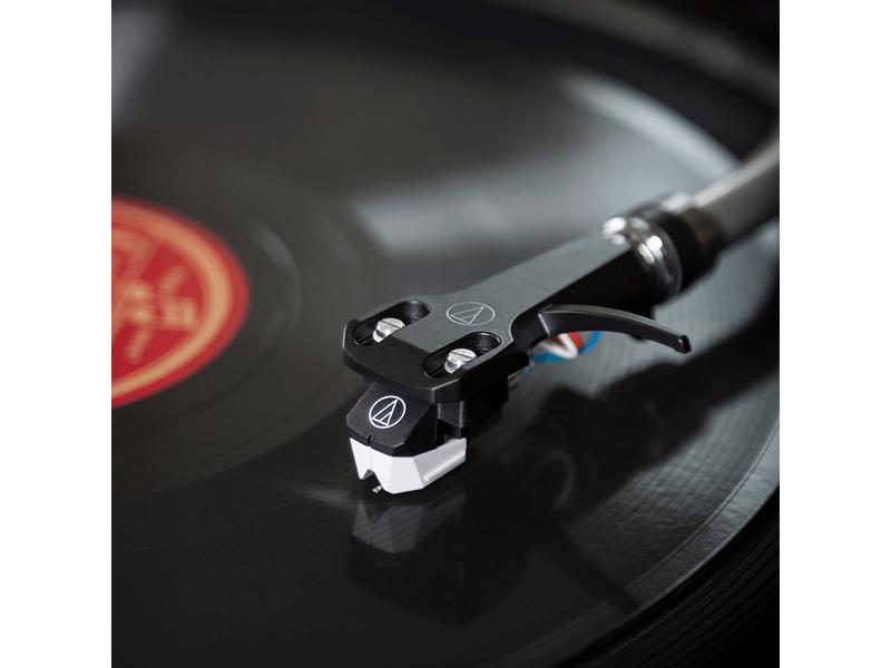 Audio-Technica Tonabnehmer AT-VM95SP/H inklusive Headshell Stereotonabnehmer AT-VM95SP mit Headshell AT-HS6BK, geeignet für Mono-Schallplatten