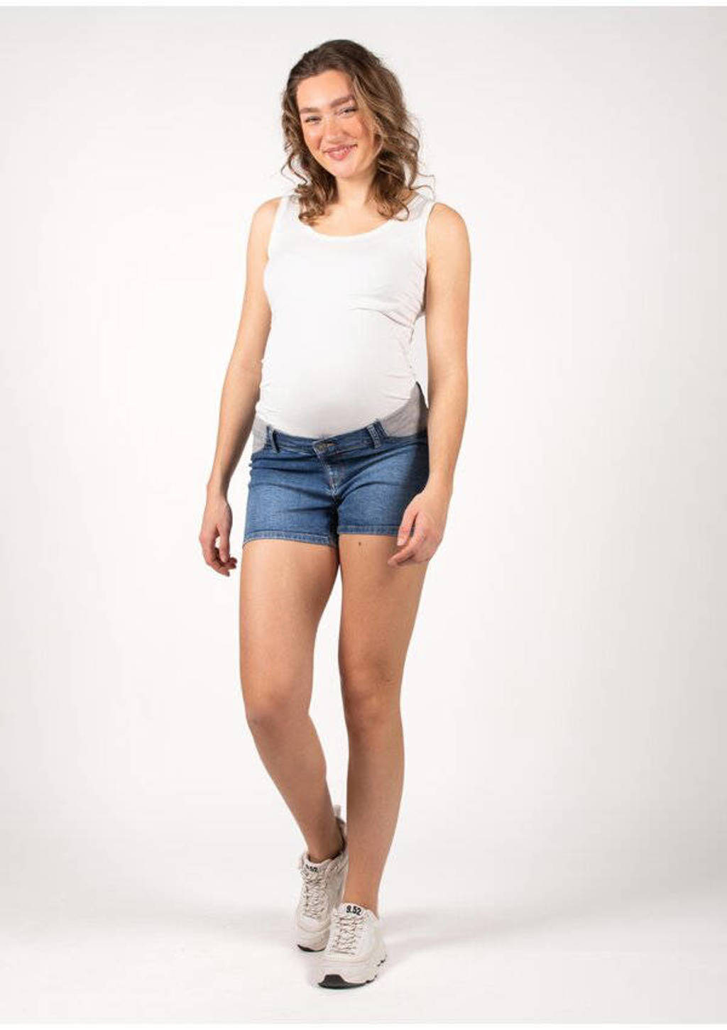 LOVE2WAIT low waist regular fit zwangerschapsshort stonewashed