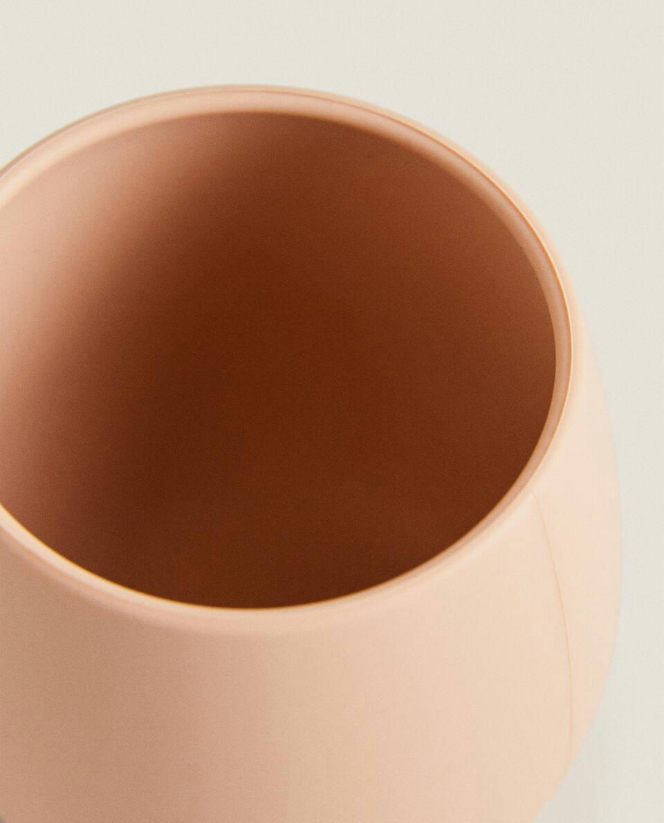CANECA DE SILICONE EM FORMATO DE RATO