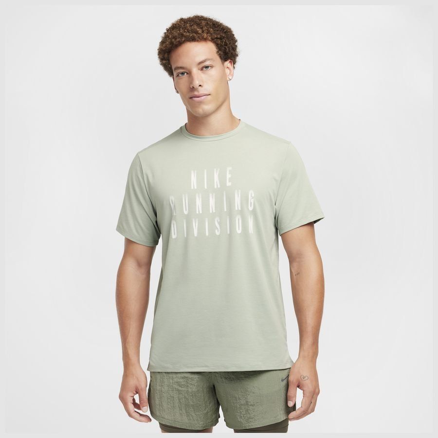 Nike Rise 365 Running Division