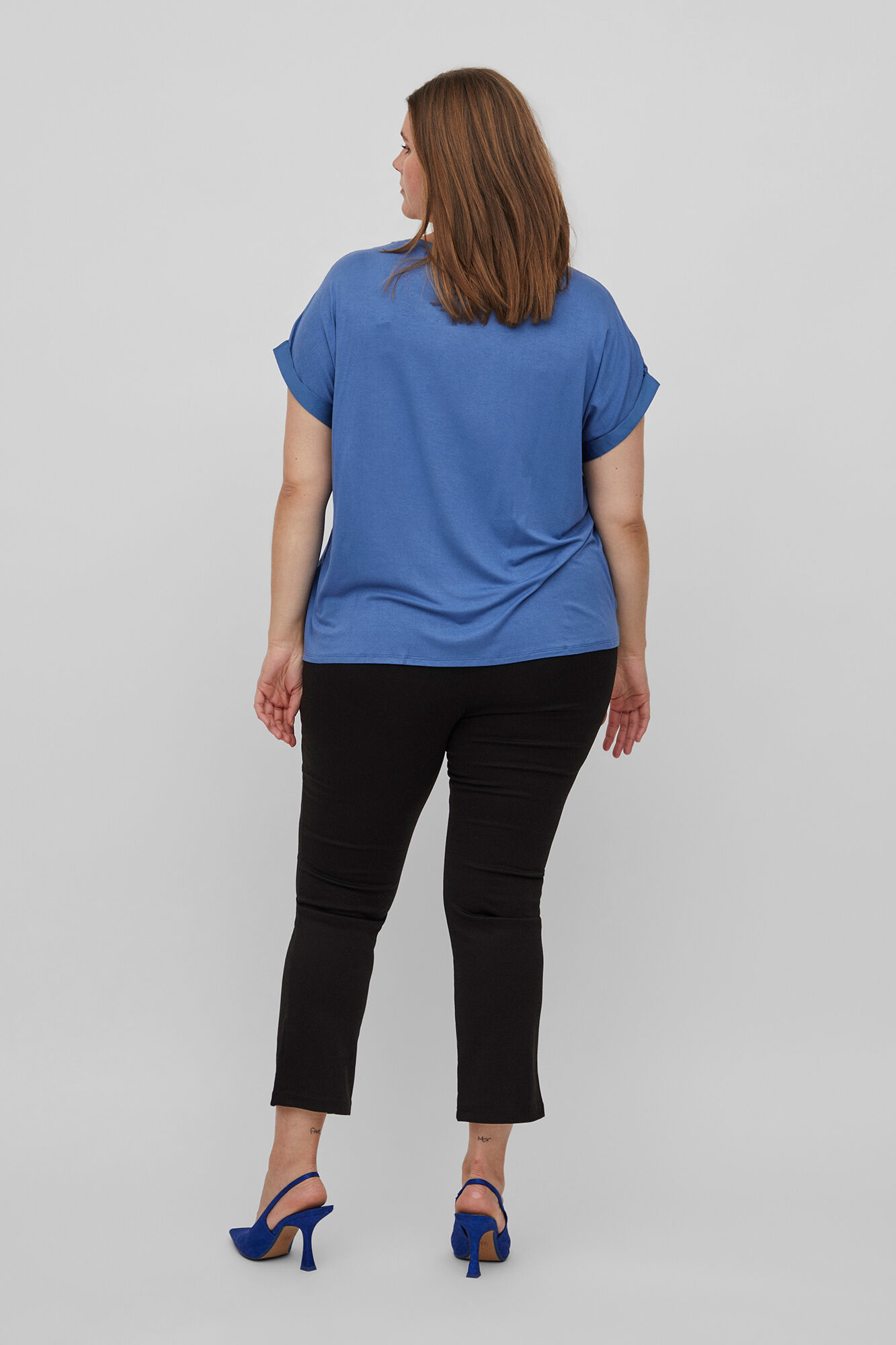 Blusa de cetim de manga curta Evoked by Vila - Azul