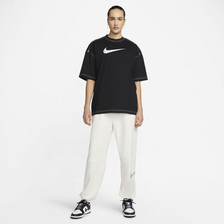 Nike Sportswear Swoosh T Shirt Sort