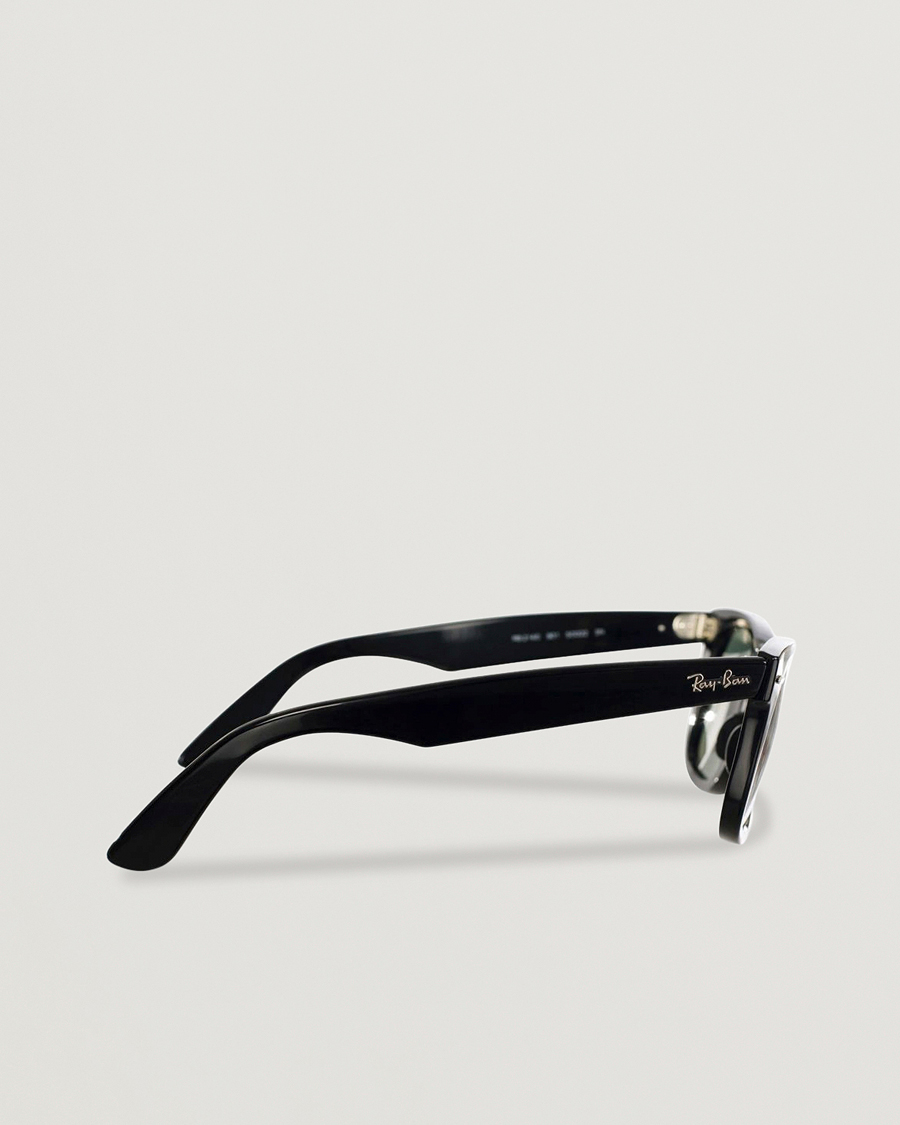 Ray-Ban Original Wayfarer Sunglasses Black/Crystal Green