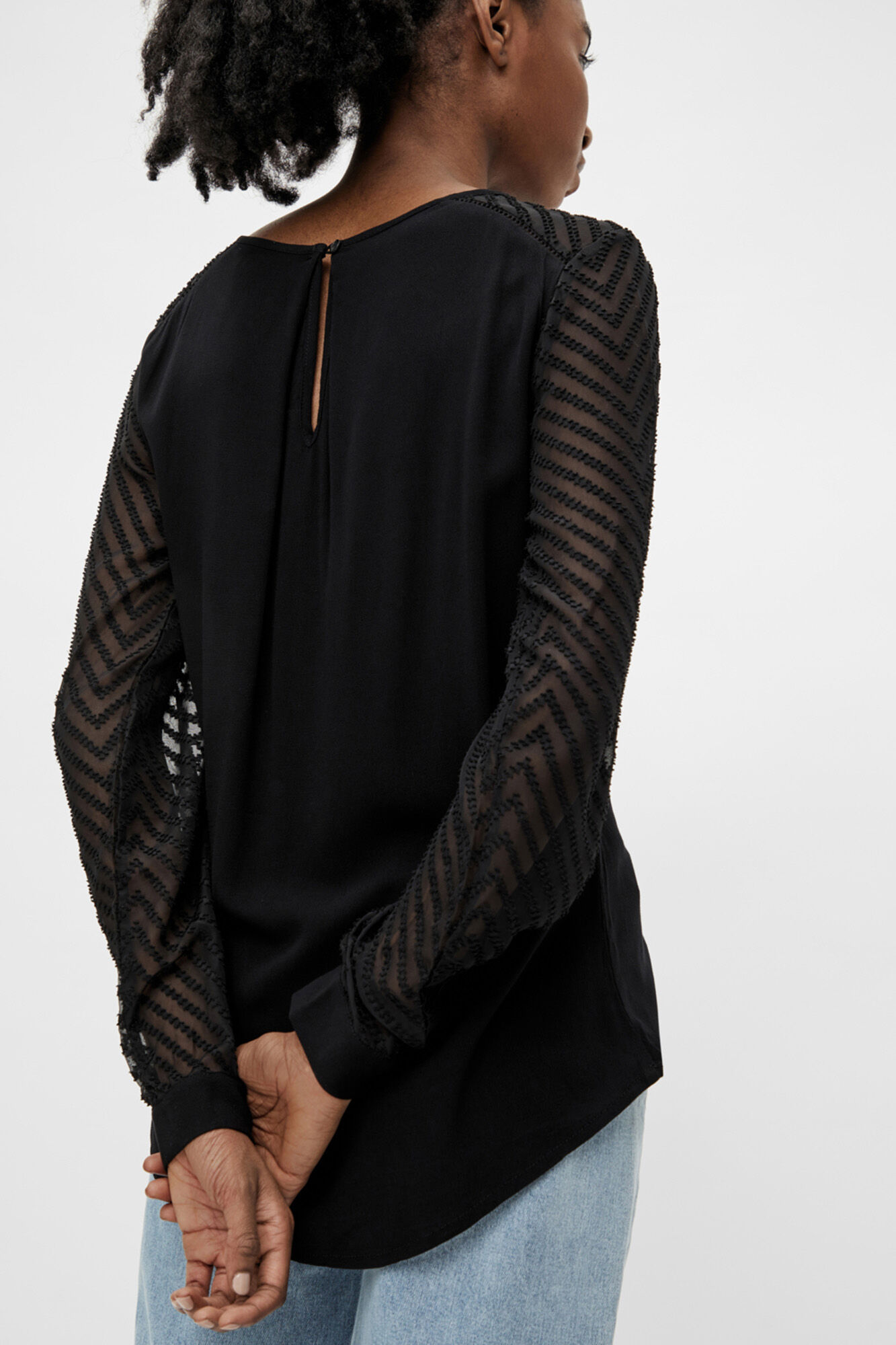 Blusa com mangas fantasia - Preta