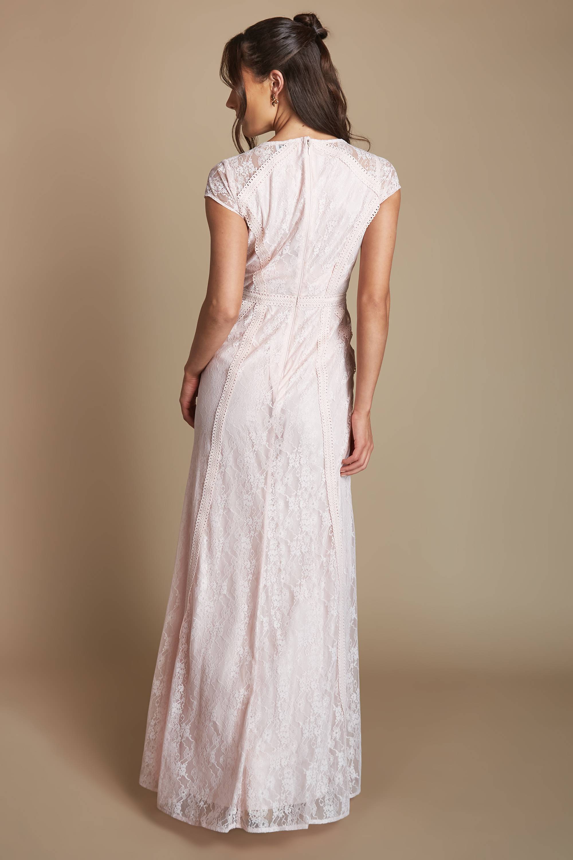 Coast Robe De Demoiselle D'honneur Légère À Panneaux De Dentelle Cordelée