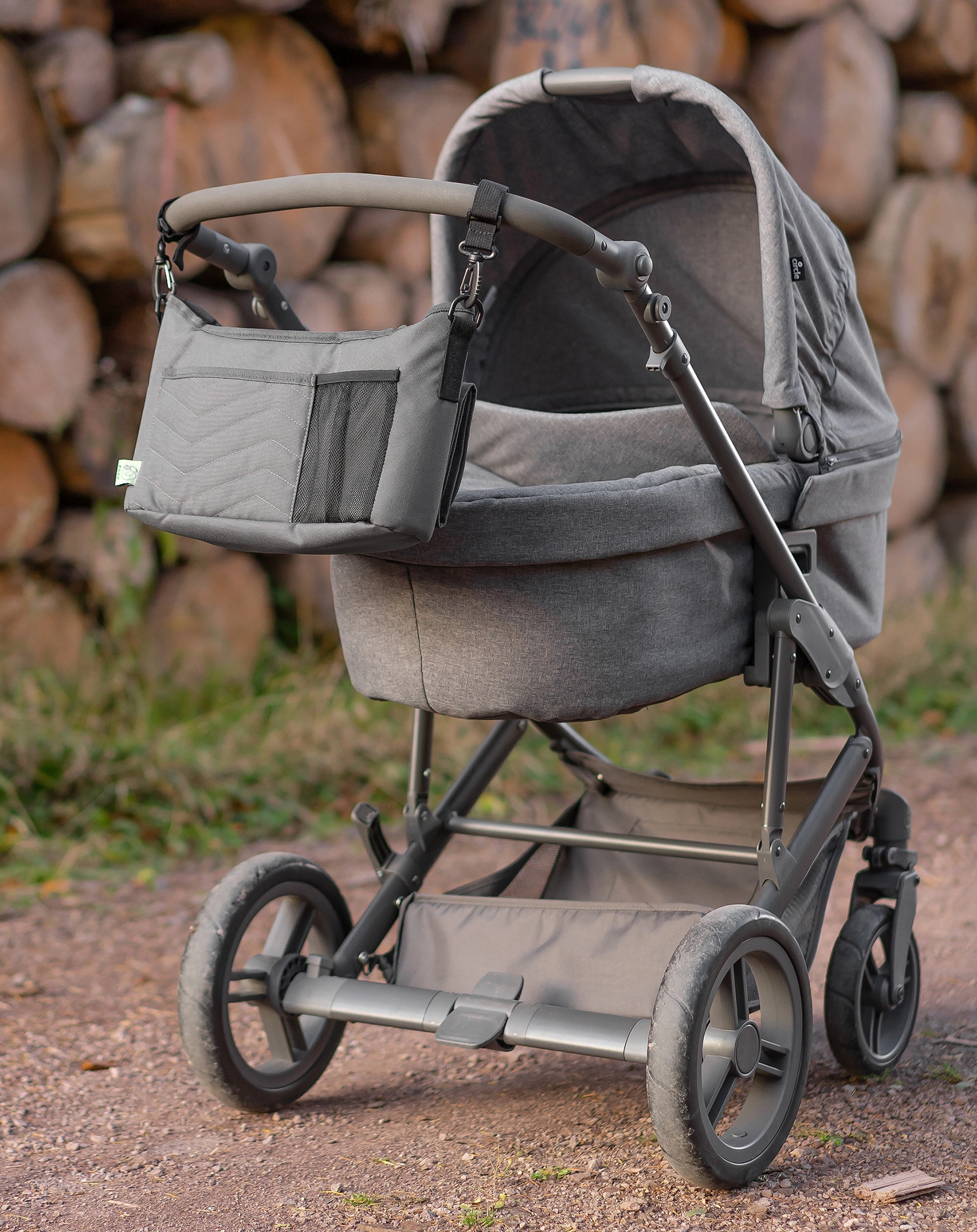 Kinderwagenorganizer GROWING mit Wickelunterlage