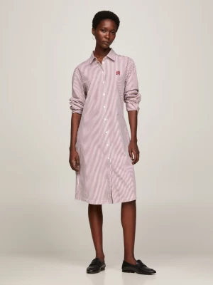 Vestido camisa listrado com cintura marcada e modelagem solta