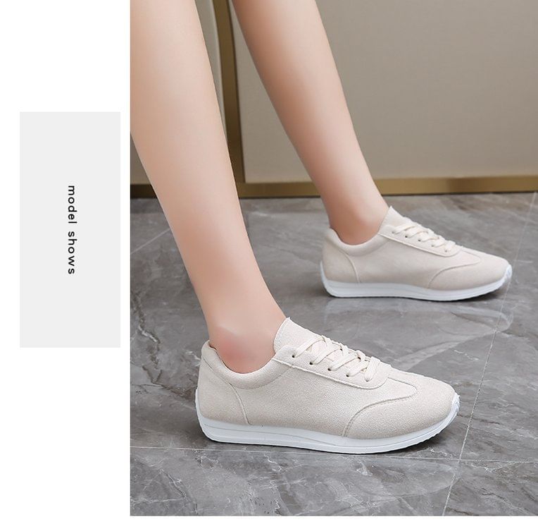 Asterisk - Veterschoenen met letters
