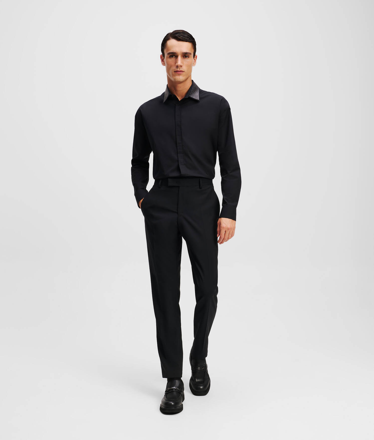 CHEMISE À COL MONTANT - Noir