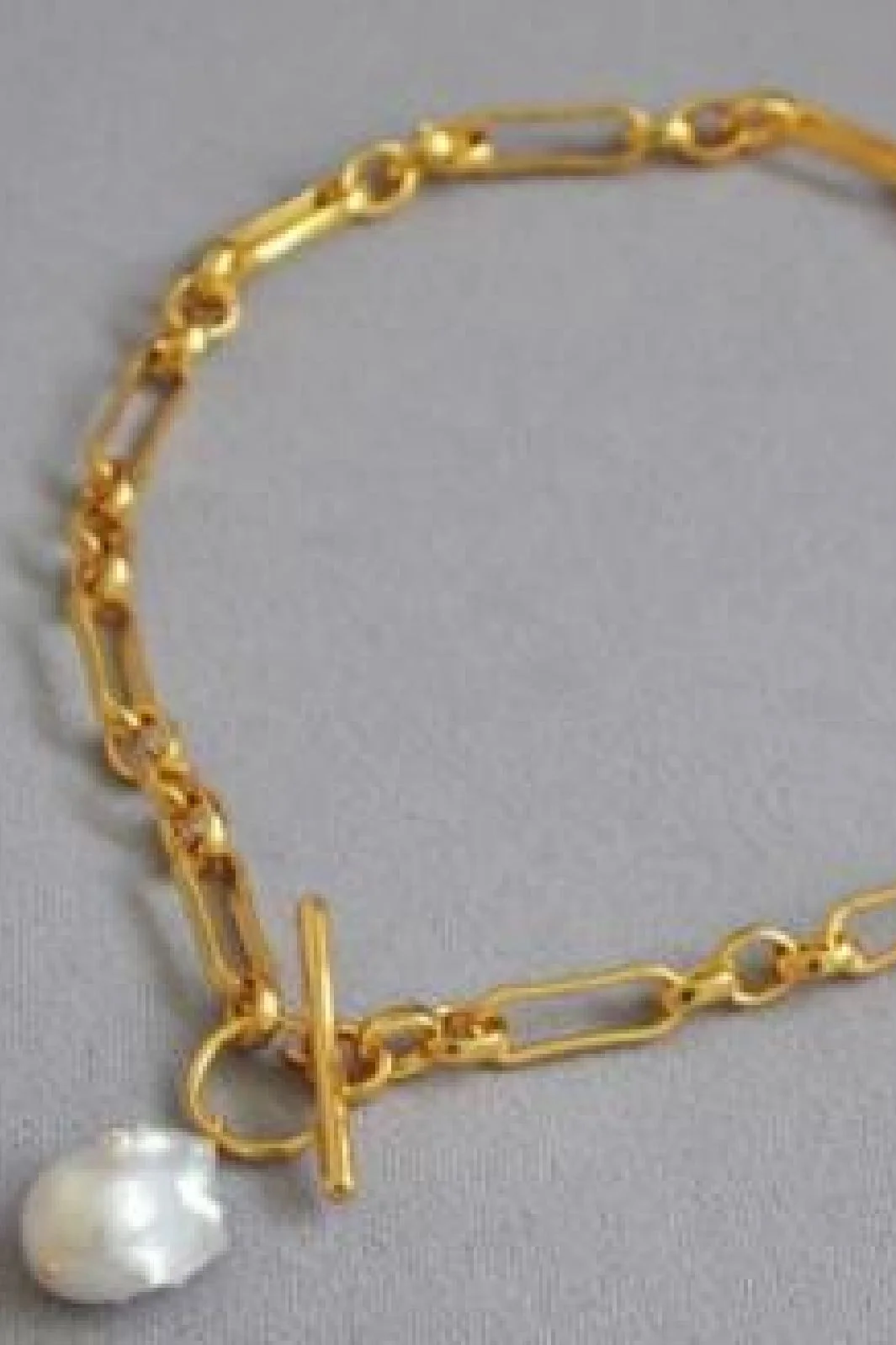 Mellow Moon Link Pearl Necklace