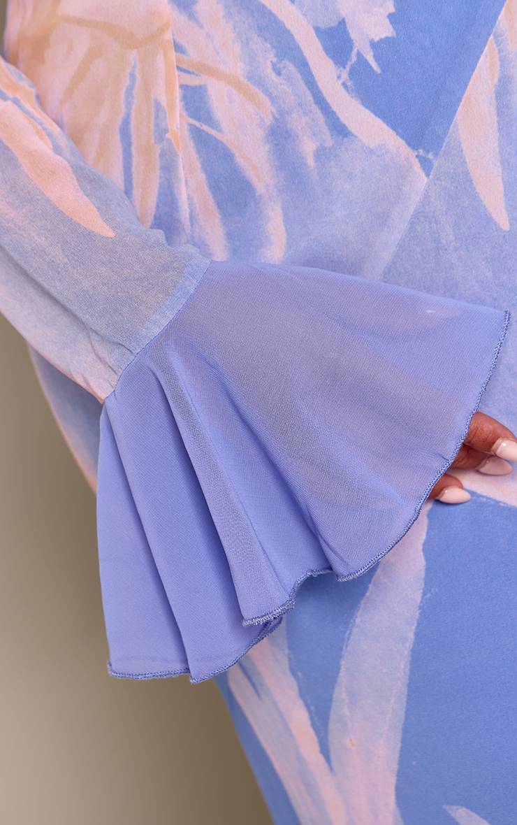 Bleu Robe Maxi À Décolleté Plongeant Avec Manches Évasées Et Imprimé Floral Ajustée