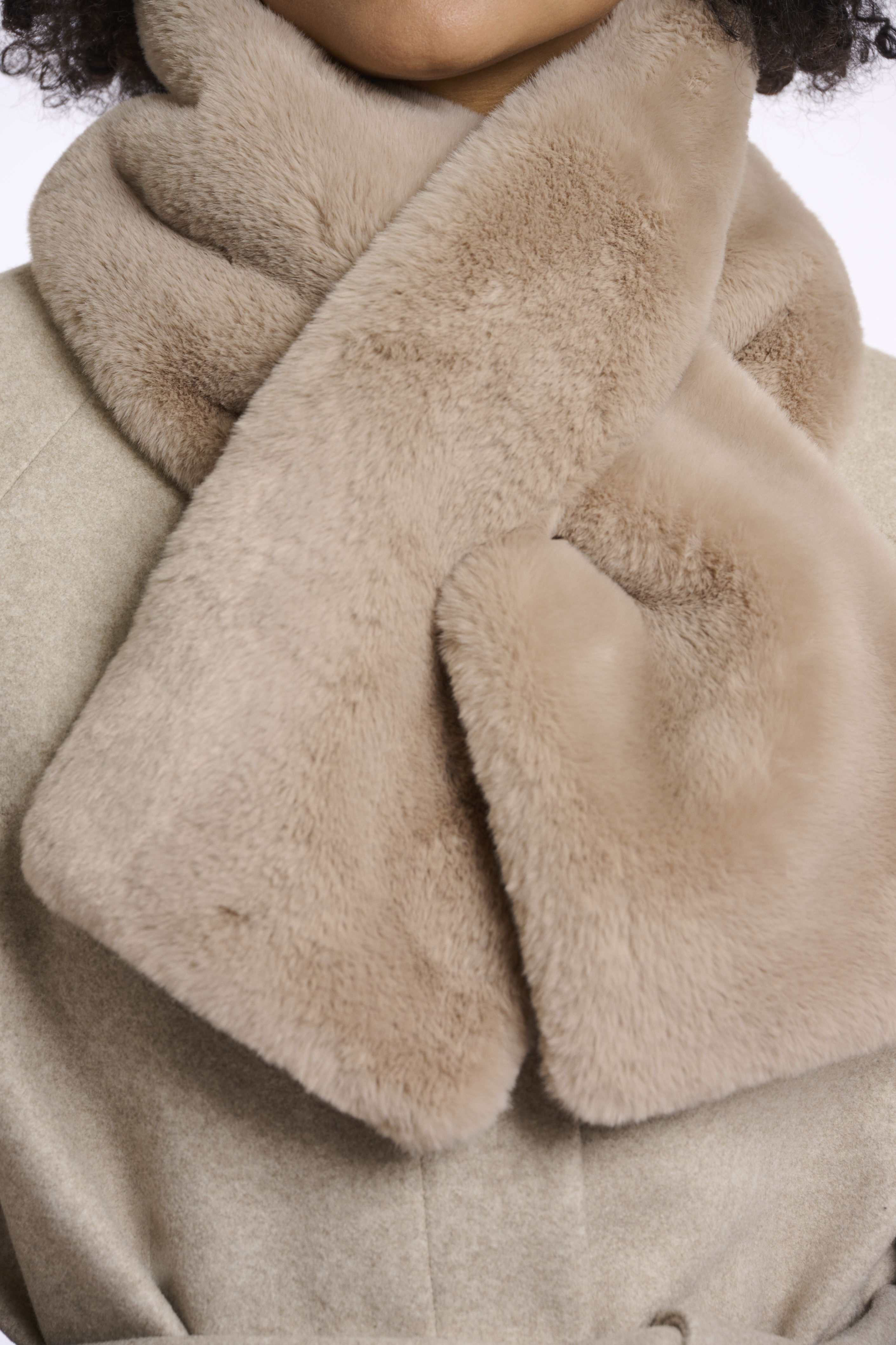 Rino & Pelle - Stip Faux Fur Scarf - Oat