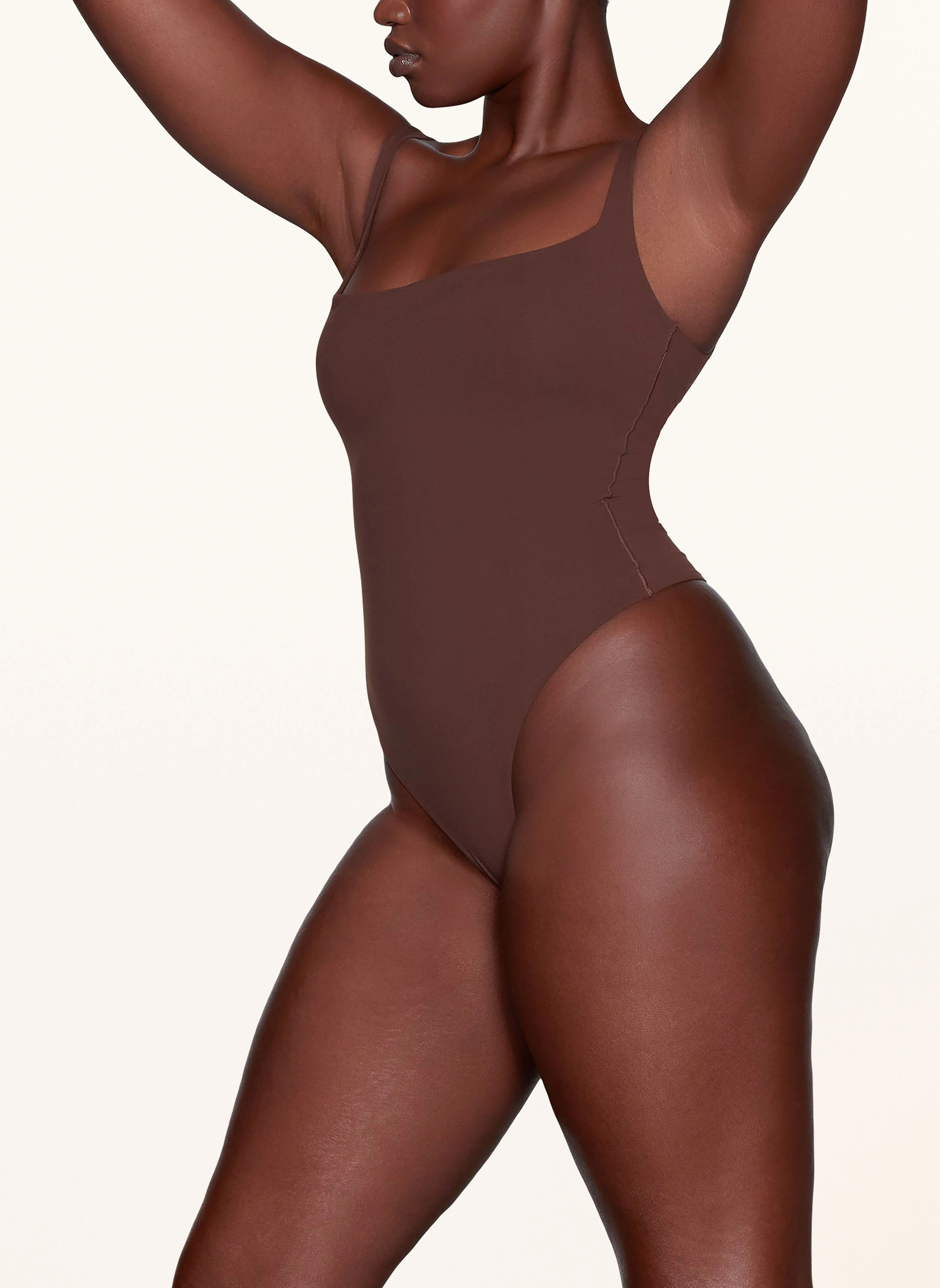 SKIMS String-Body FITS EVERYBODY