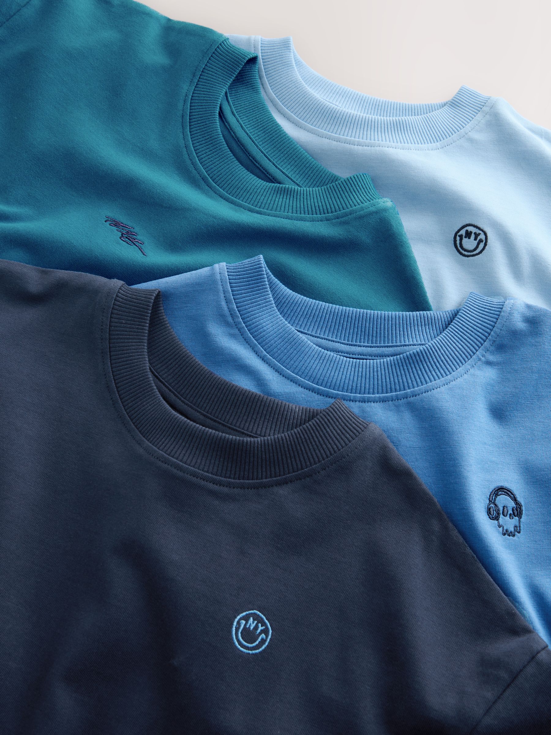 Blauw - Short Sleeve Logo Chest Graphic T-Shirts 4 Pack (3-16yrs)