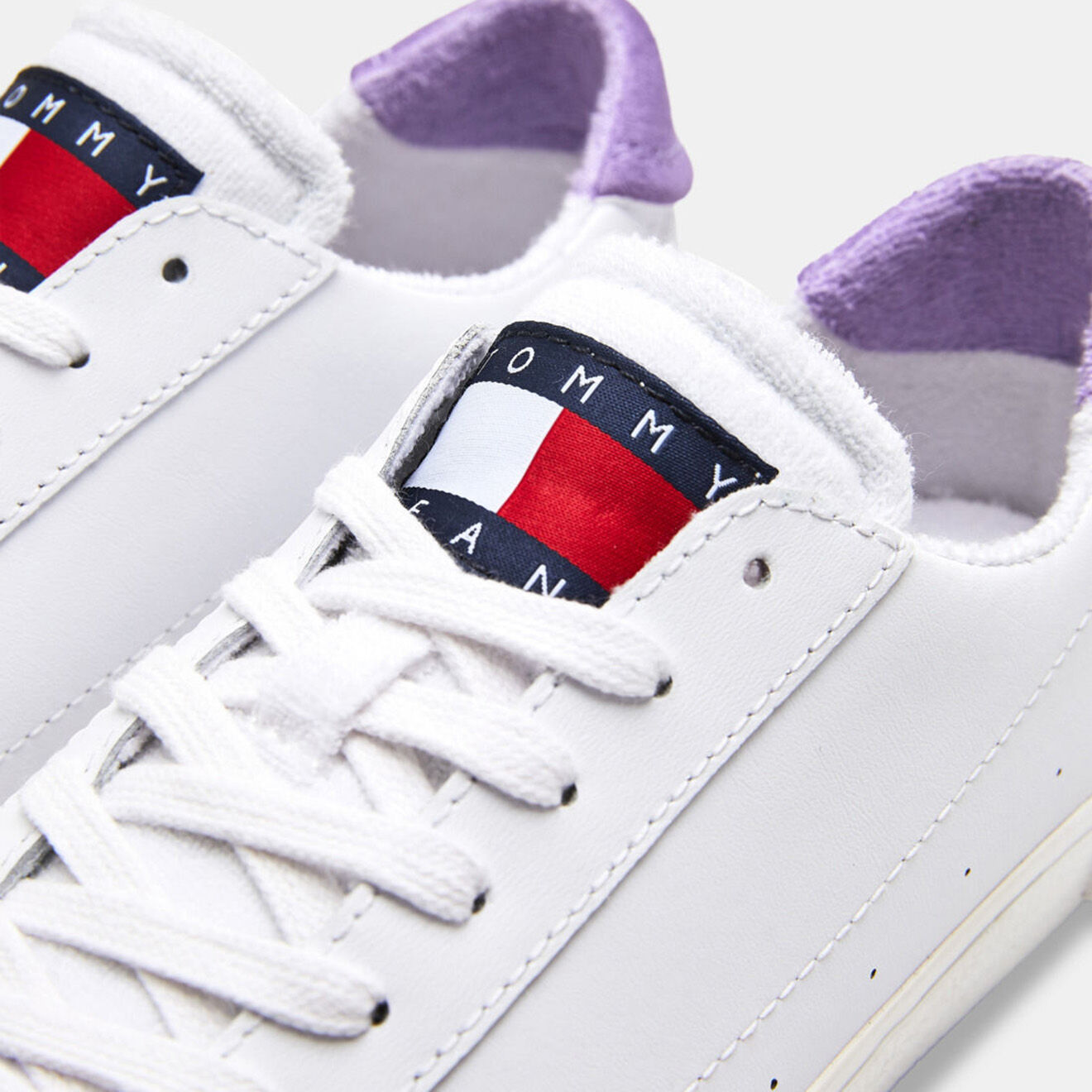 Tommy Jeans Baskets en Cuir blanc/violet