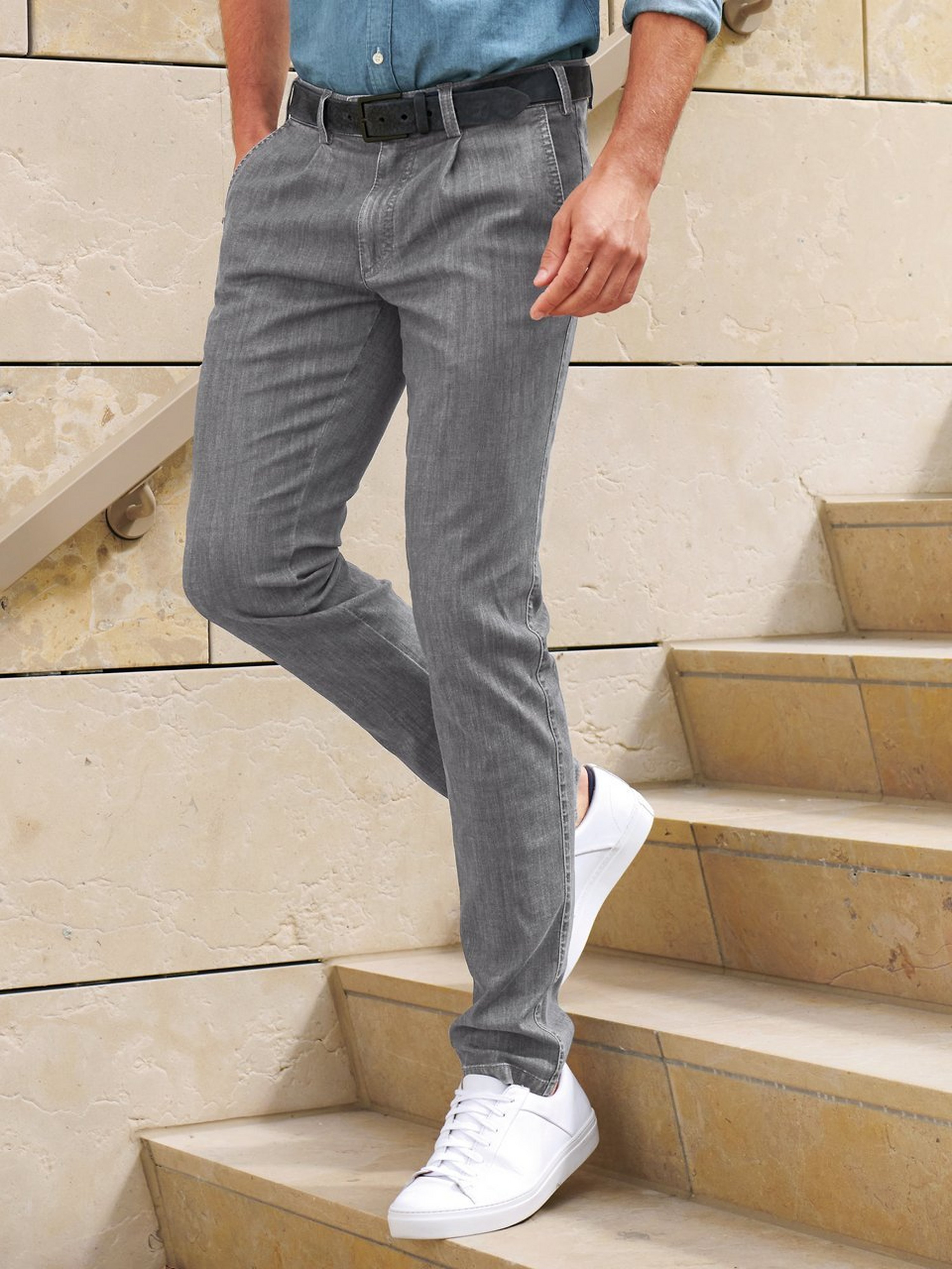 Bundfalten-Jeans Modell Mike