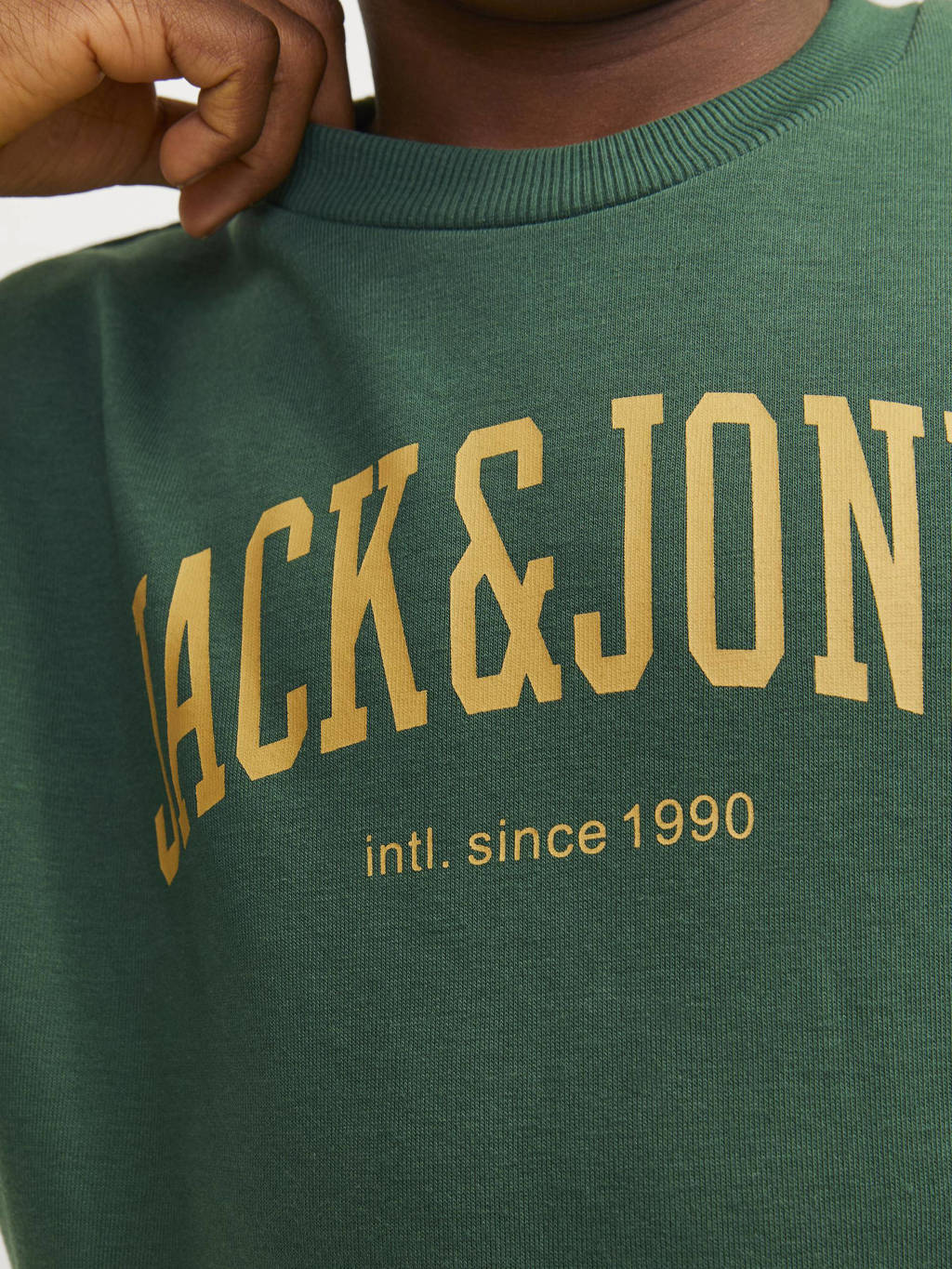 JACK & JONES sweater JJEJOSHmet tekst donkergroen/geel